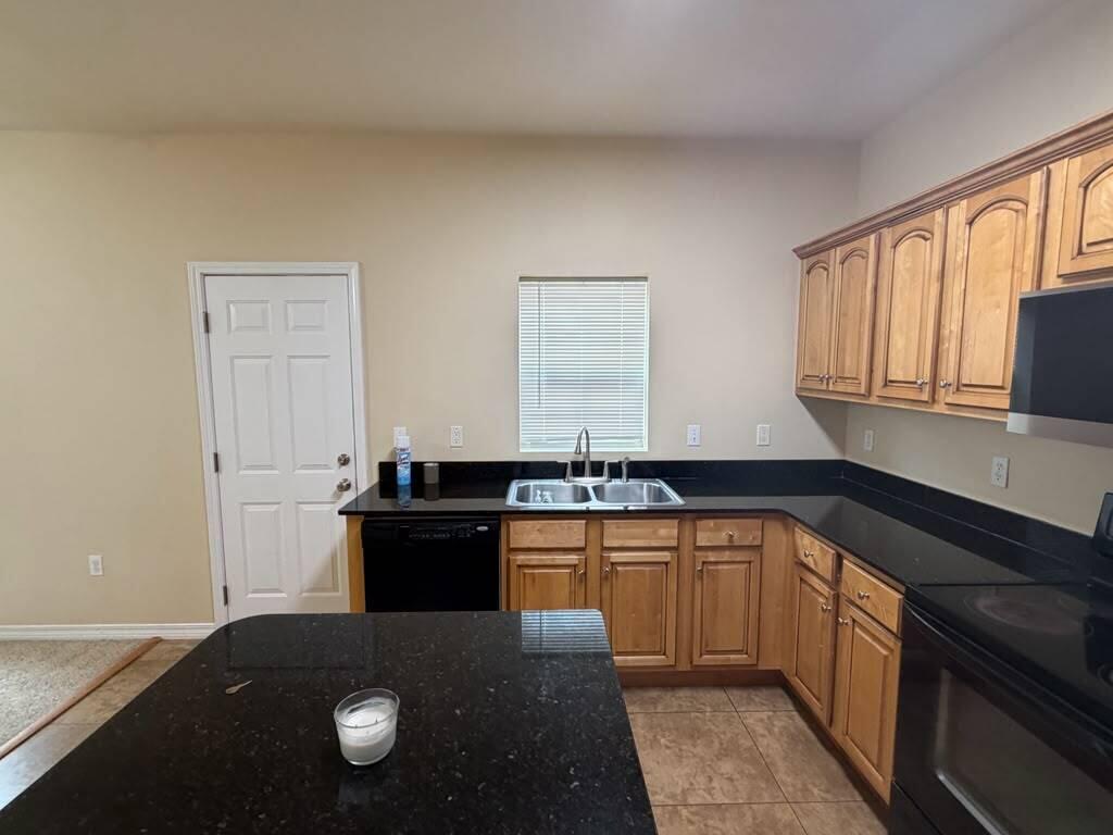 MERIDIAN SQUARE TOWNHOMES - Residential Lease