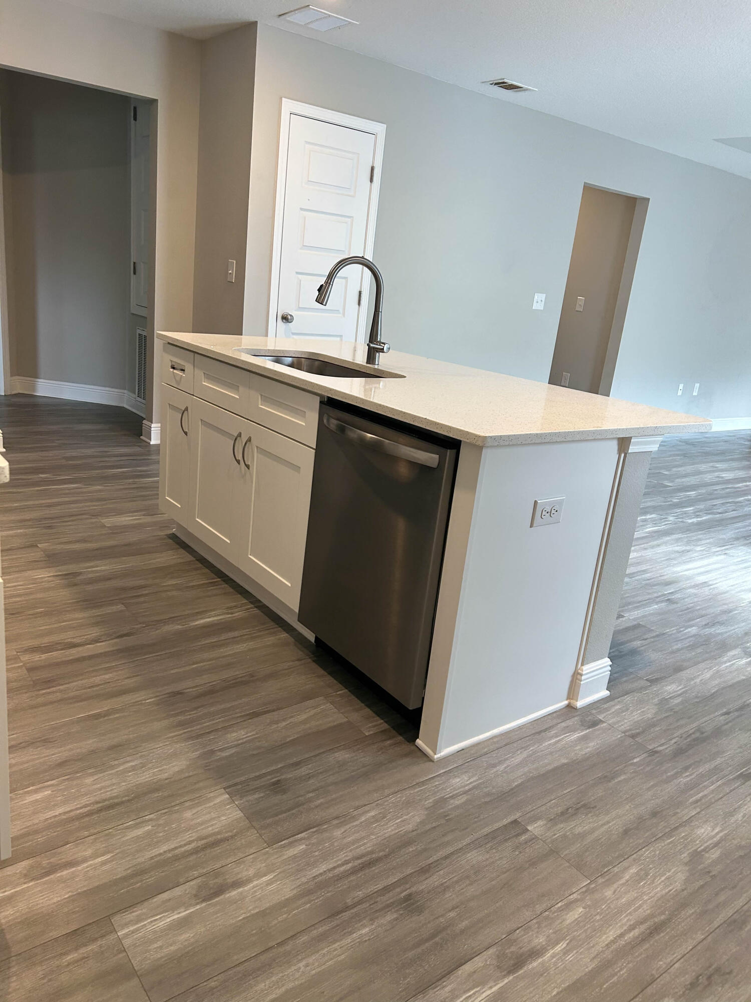 GARDEN CITY - Residential
