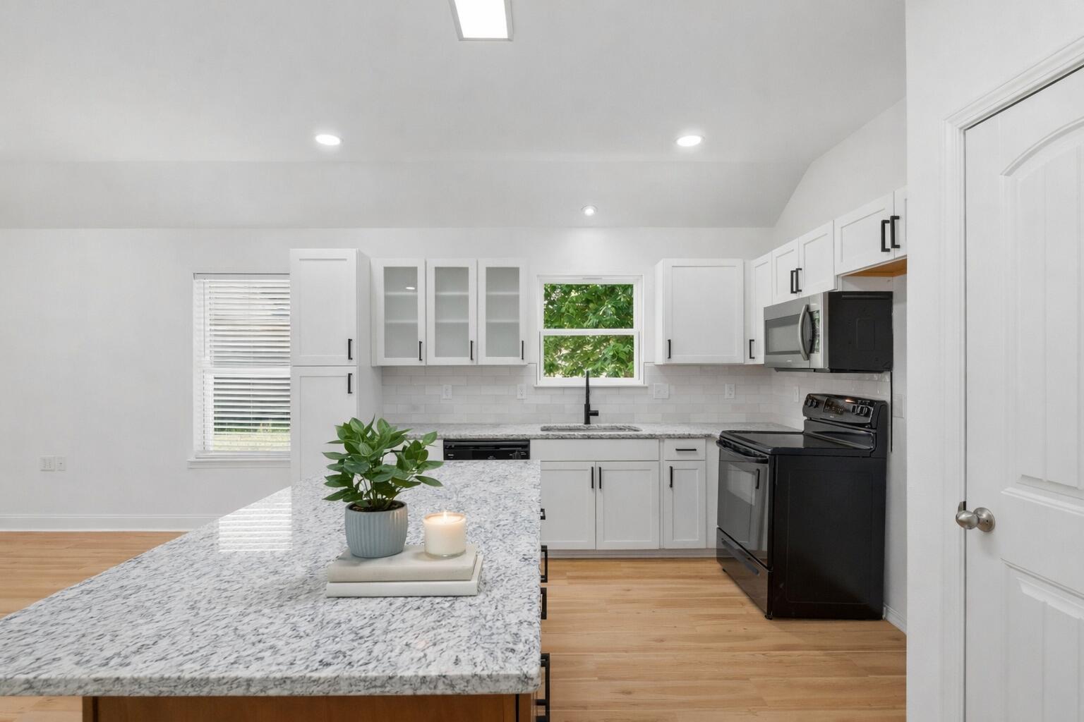 SHADOW LAKES - Residential