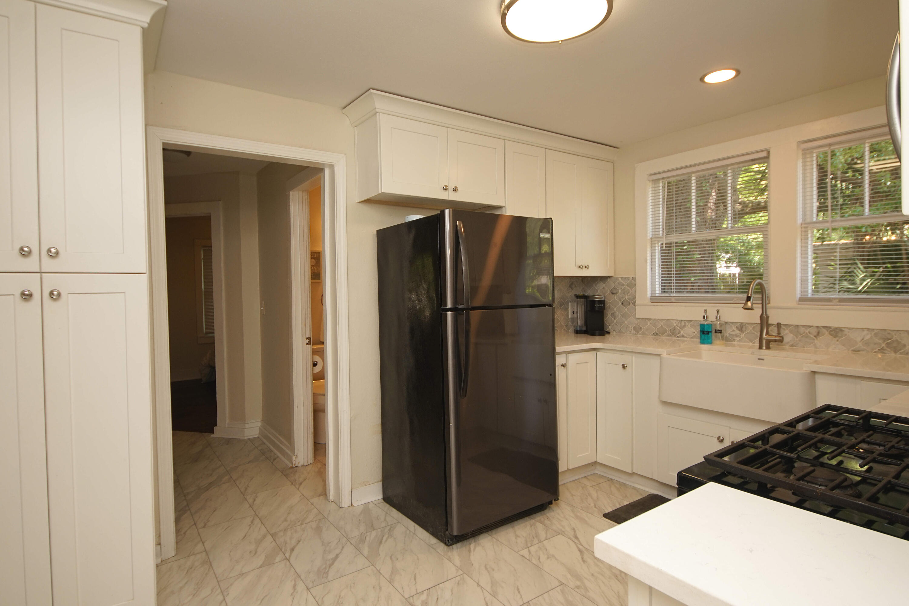 ELLIOTTS POINT - Residential Lease