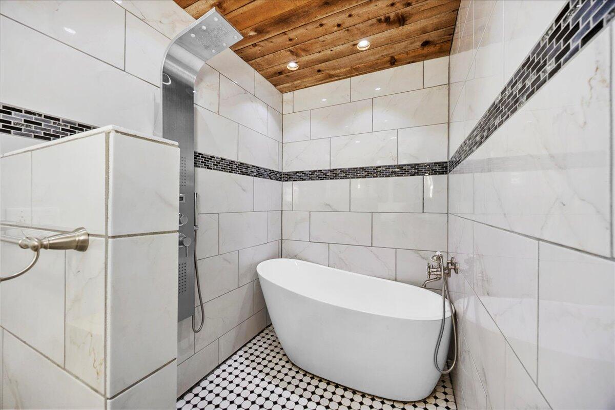 SOUNDSIDE RESUB - Residential