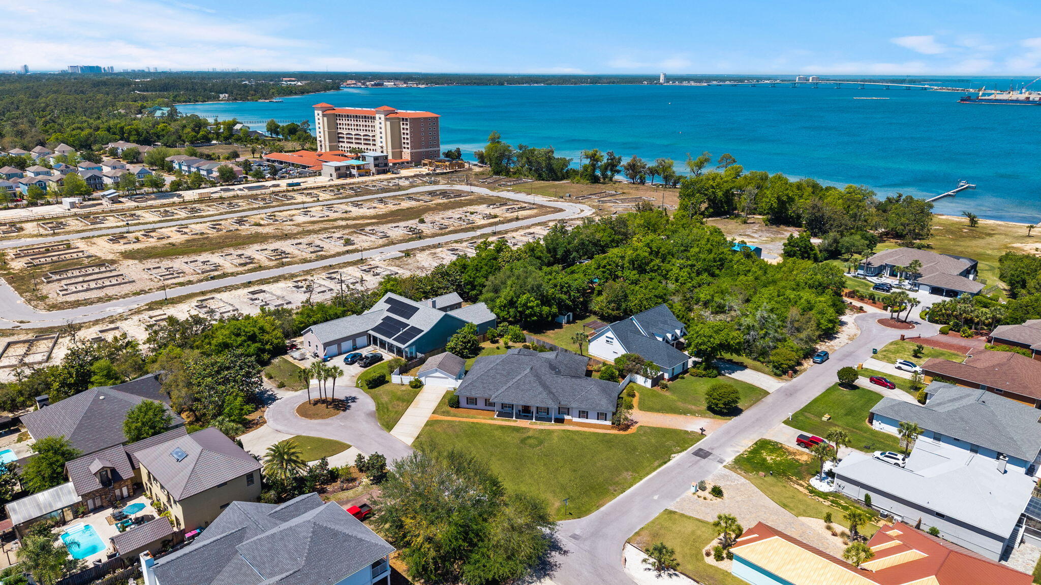 GRAND HARBOR - Residential