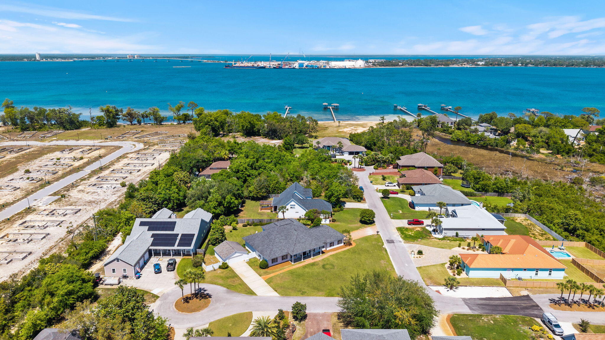 GRAND HARBOR - Residential