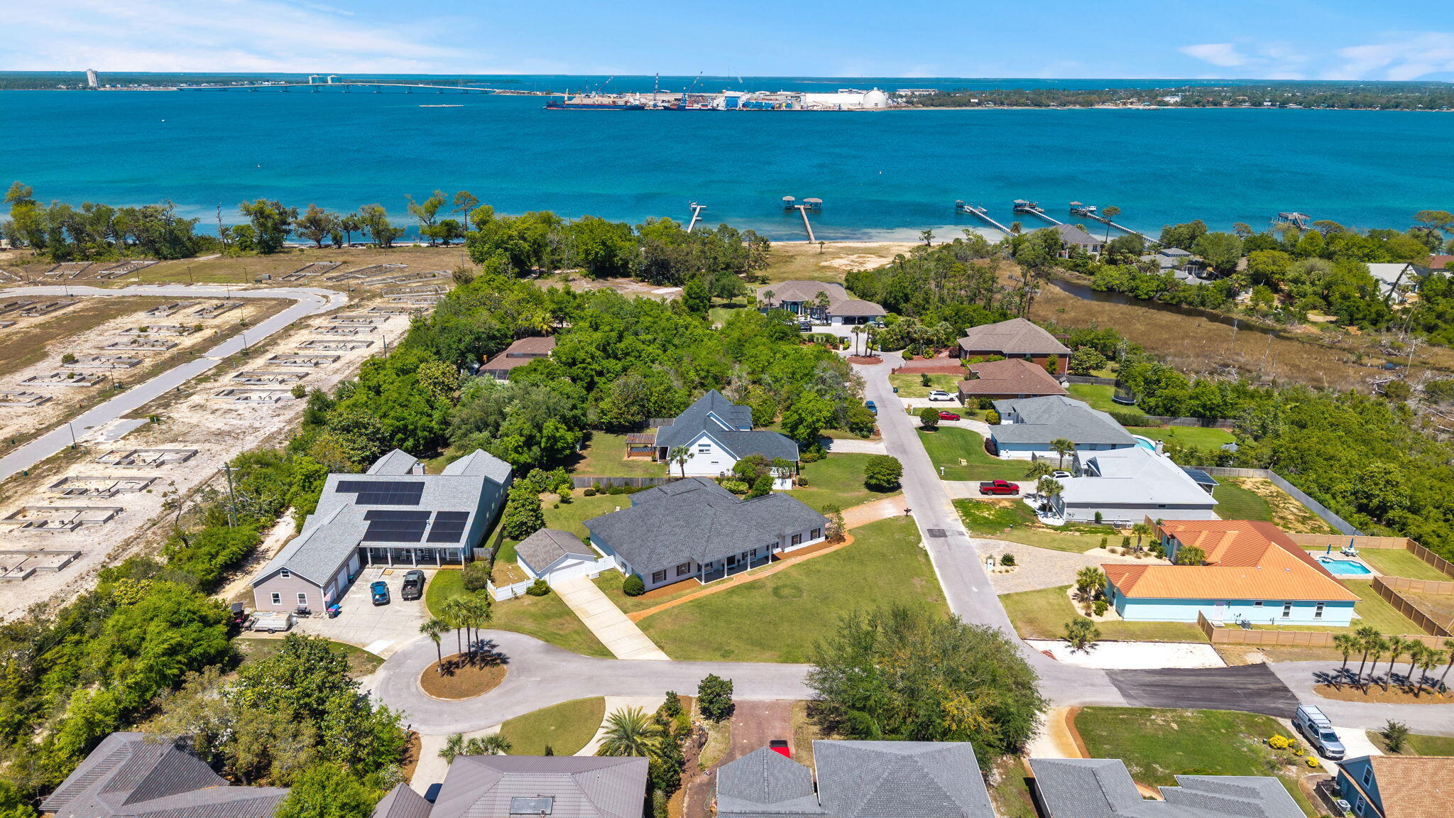 GRAND HARBOR - Residential