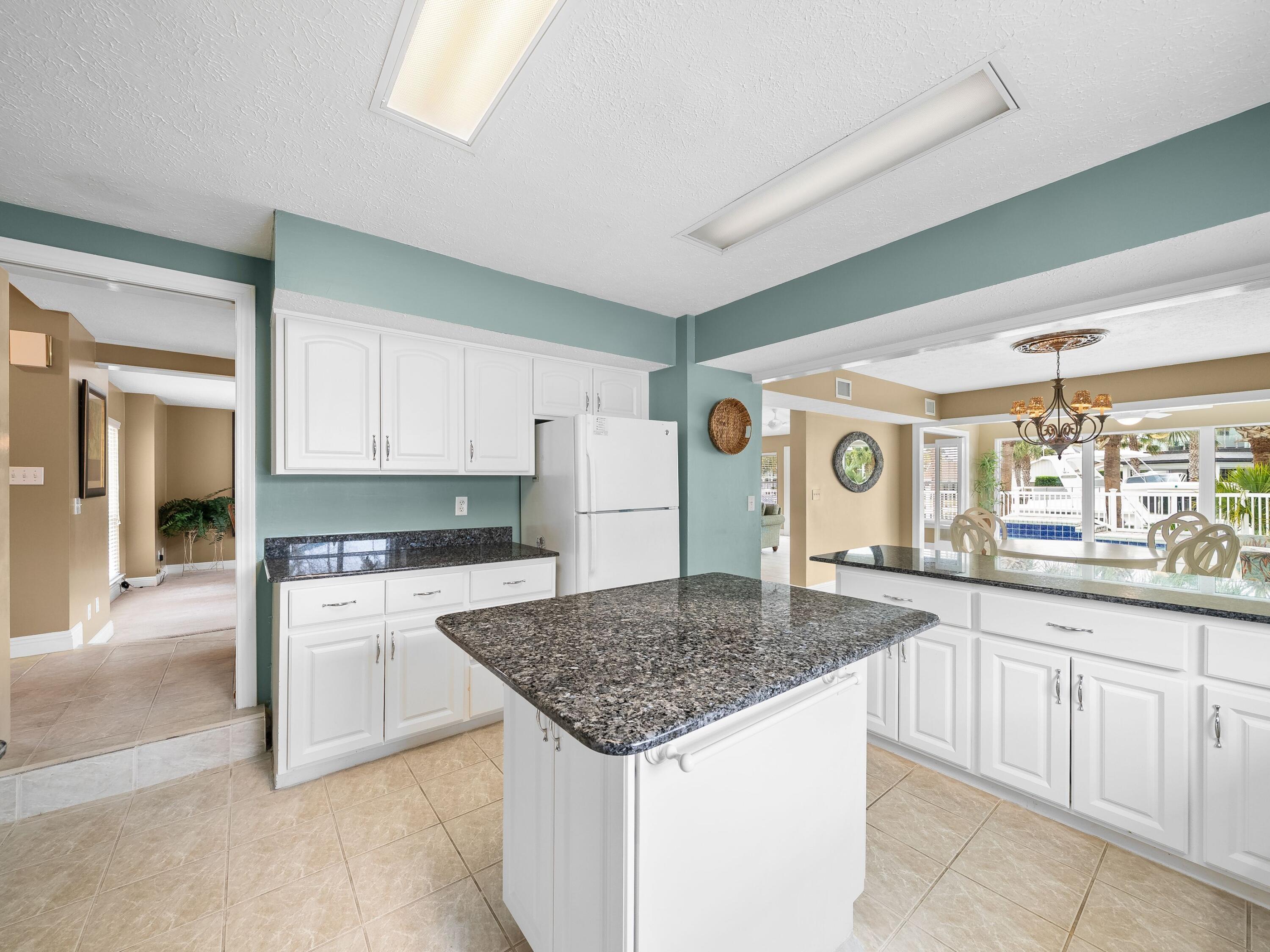 BAY POINT UNIT 1 - Residential