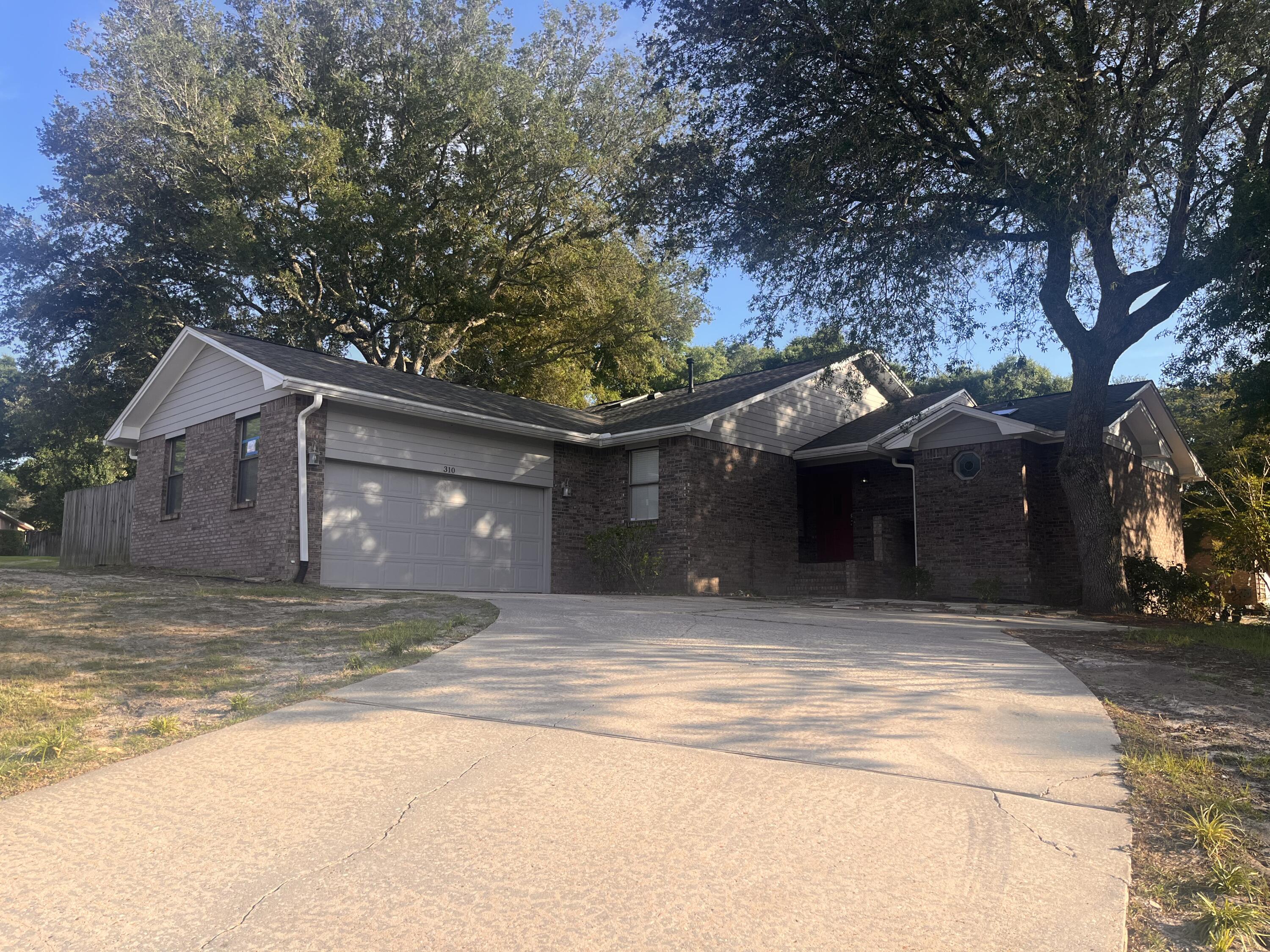 FAIRWOOD PH 1 - Residential Lease