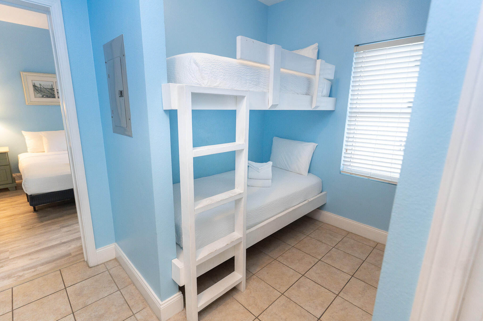 Laketown Wharf - Residential
