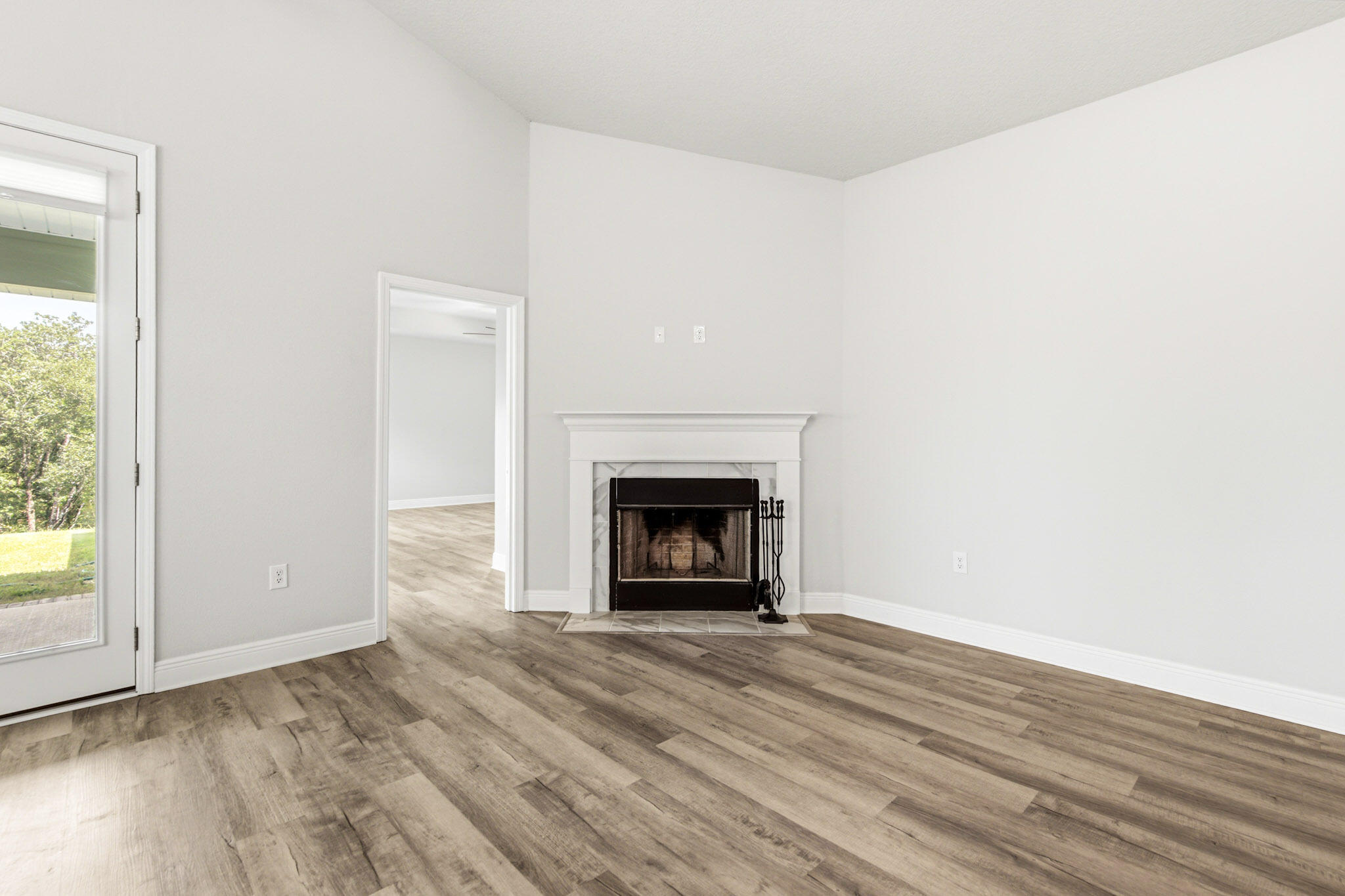 THE BLUFFS AT LAFAYETTE - Residential