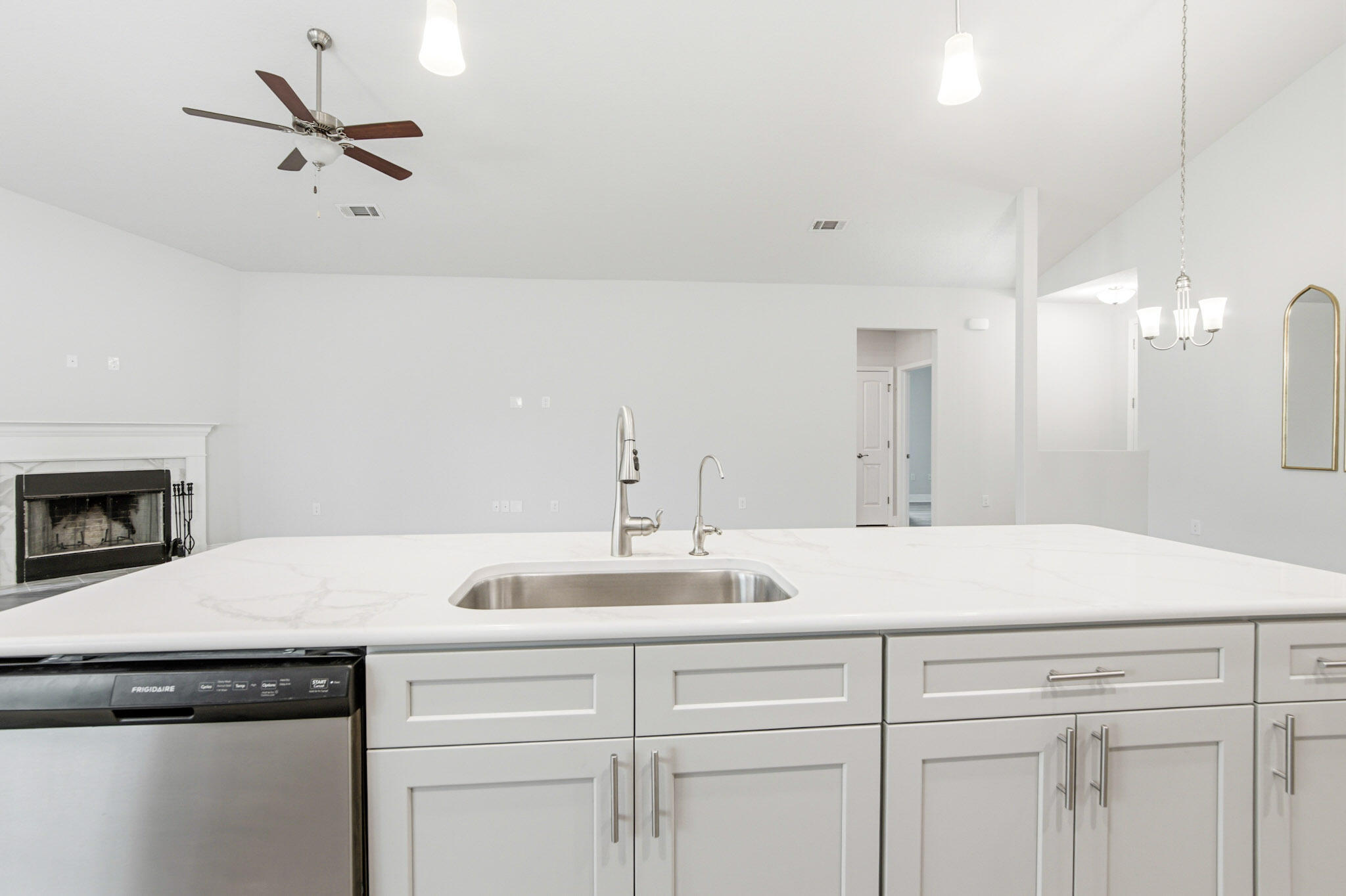 THE BLUFFS AT LAFAYETTE - Residential