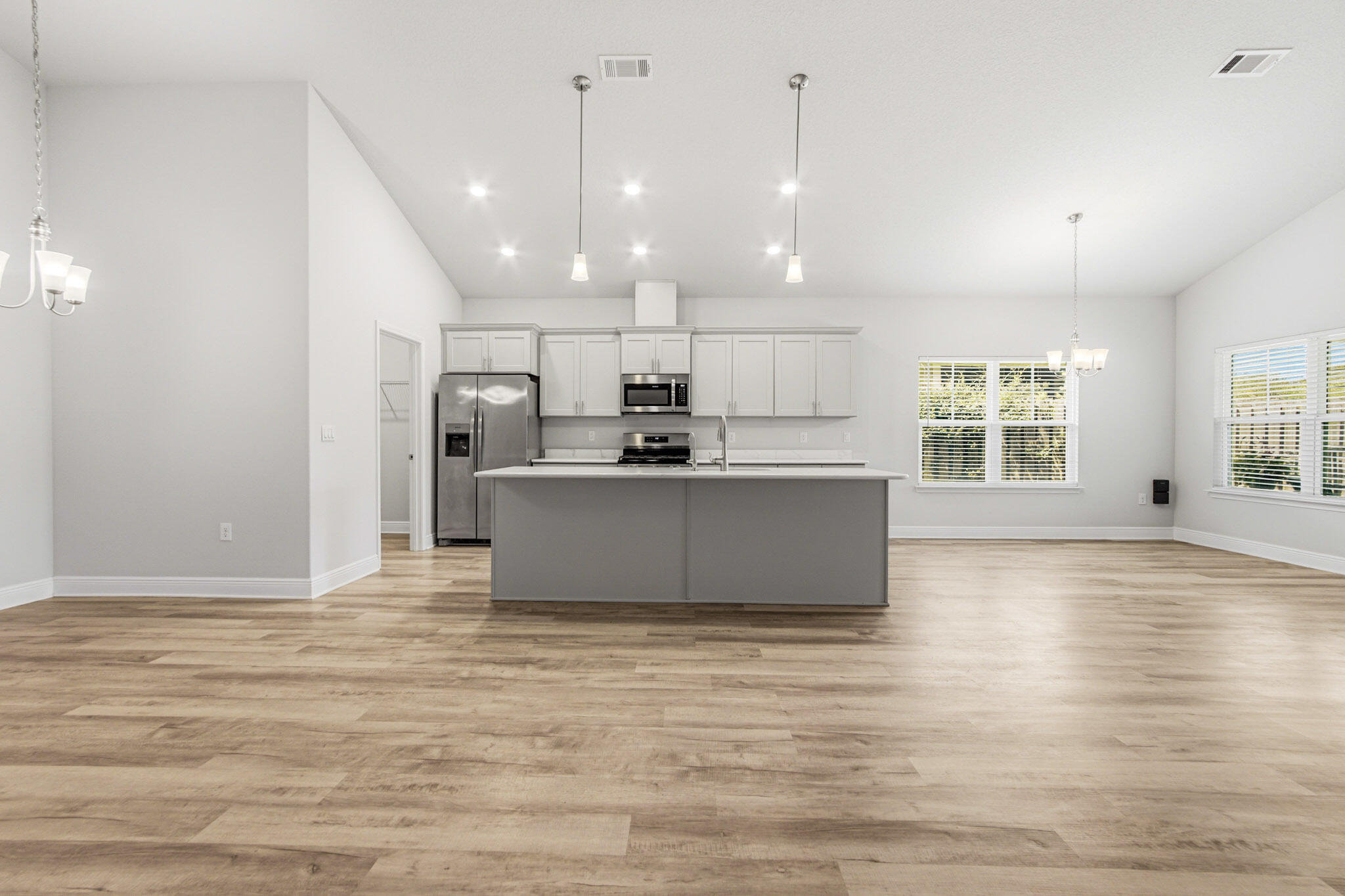THE BLUFFS AT LAFAYETTE - Residential