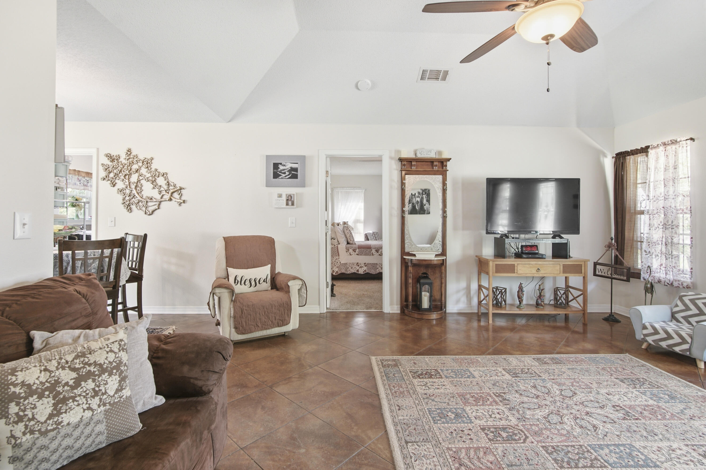 TOWN OF LOCKHART - Residential