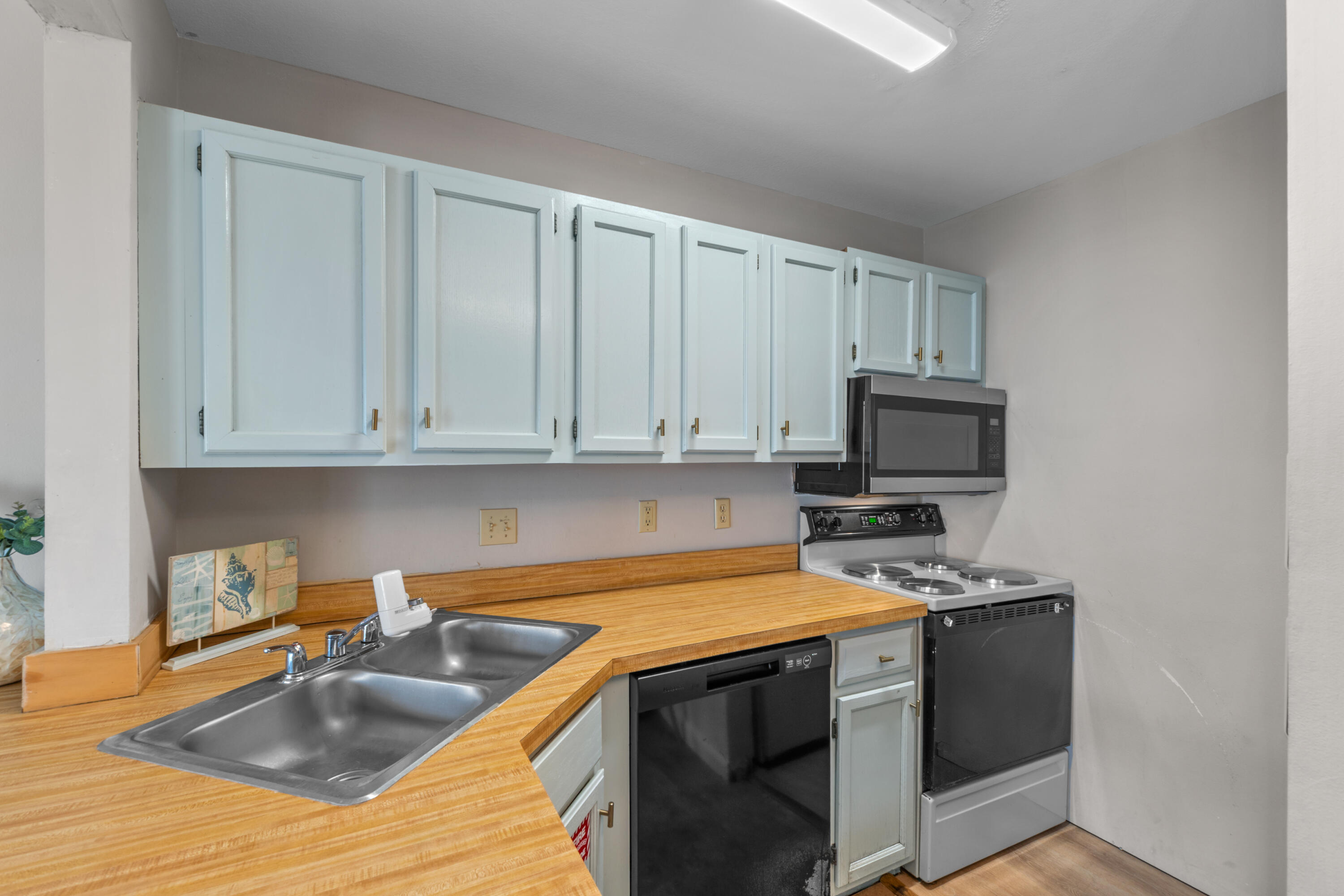 SANDPIPER COVE XV UNIT 8143 BLDG K - Residential