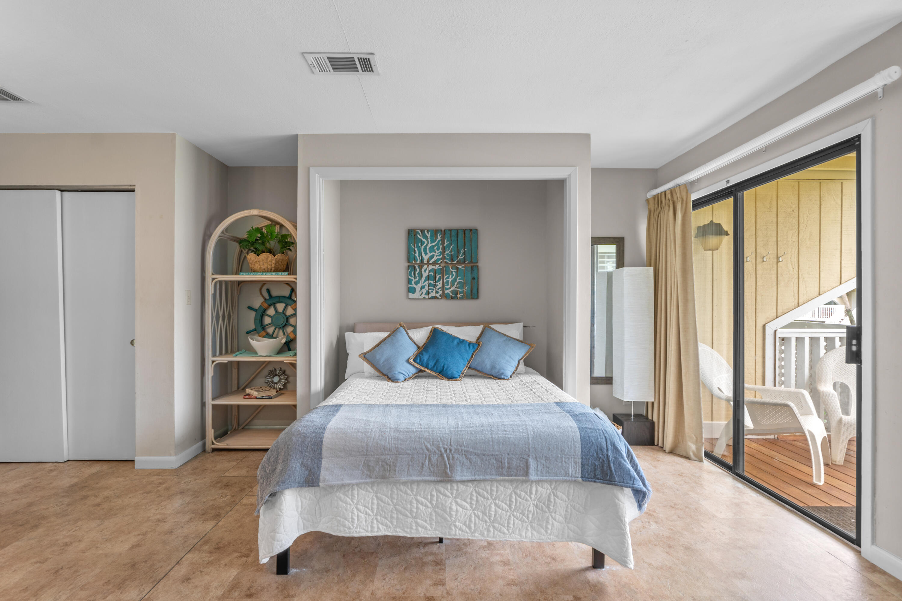 SANDPIPER COVE XV UNIT 8143 BLDG K - Residential