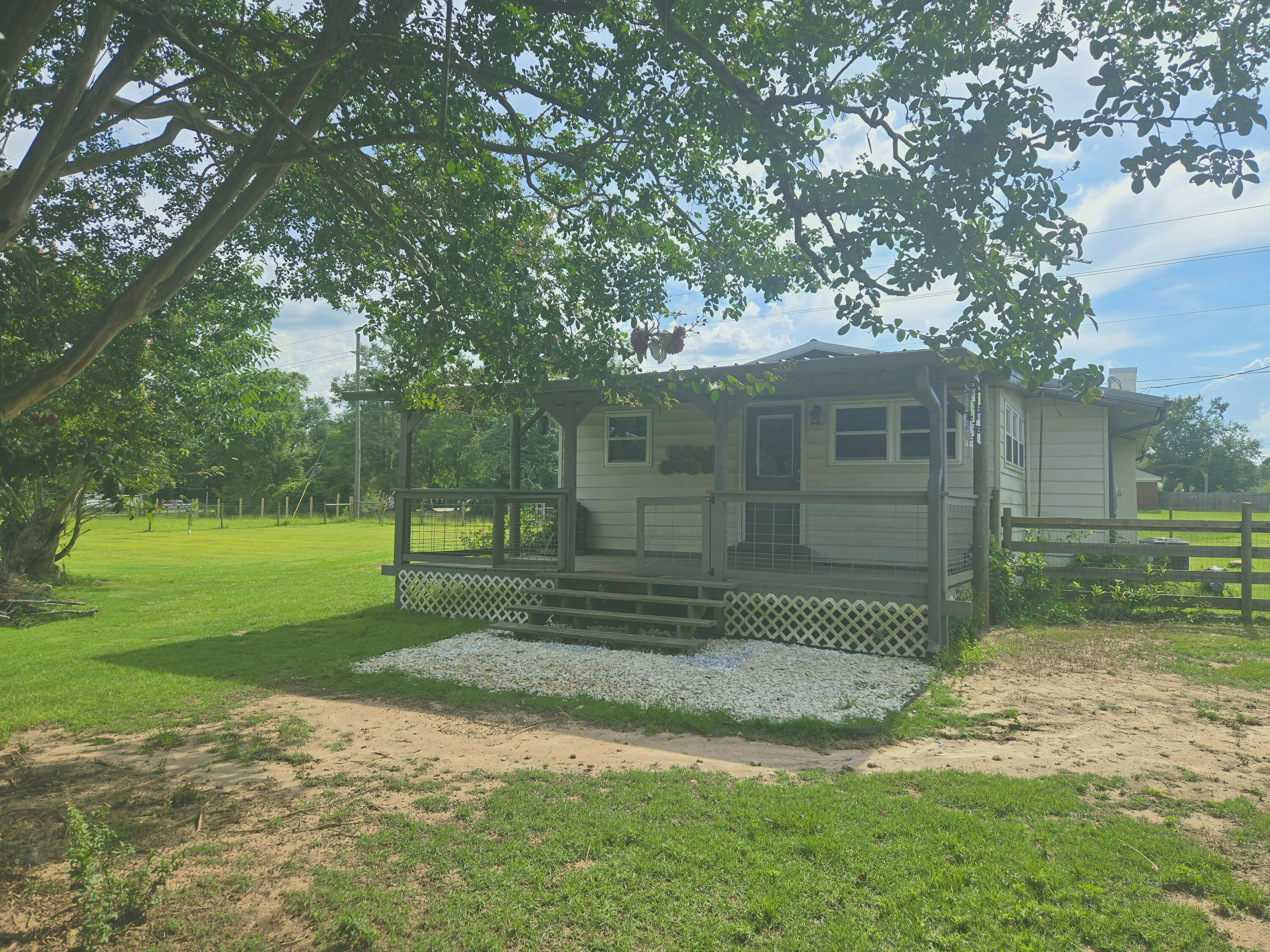 NO RECORDED SUBDIVISION - Residential Lease