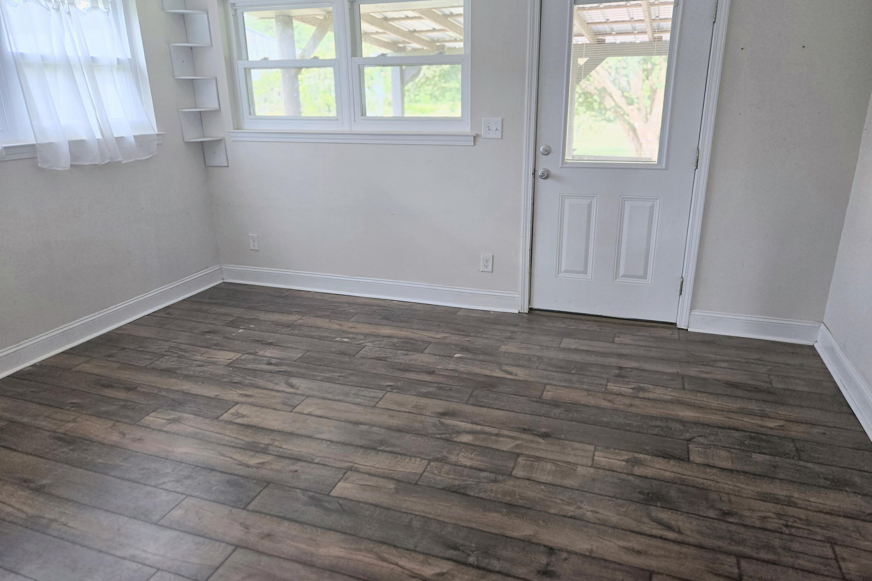 NO RECORDED SUBDIVISION - Residential Lease