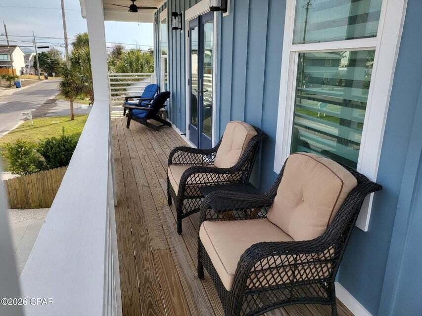 LAGUNA BEACH ESTATES 7TH ADDN - Residential