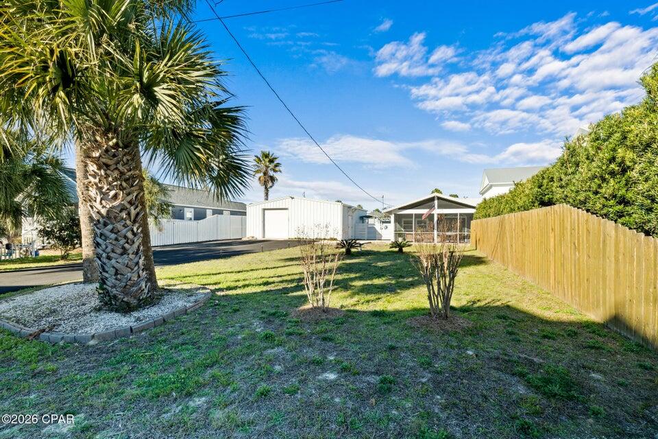 LAGUNA BEACH ESTATES 7TH ADDN - Residential