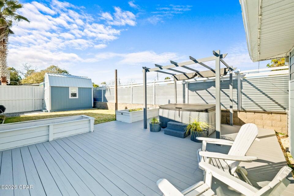 LAGUNA BEACH ESTATES 7TH ADDN - Residential