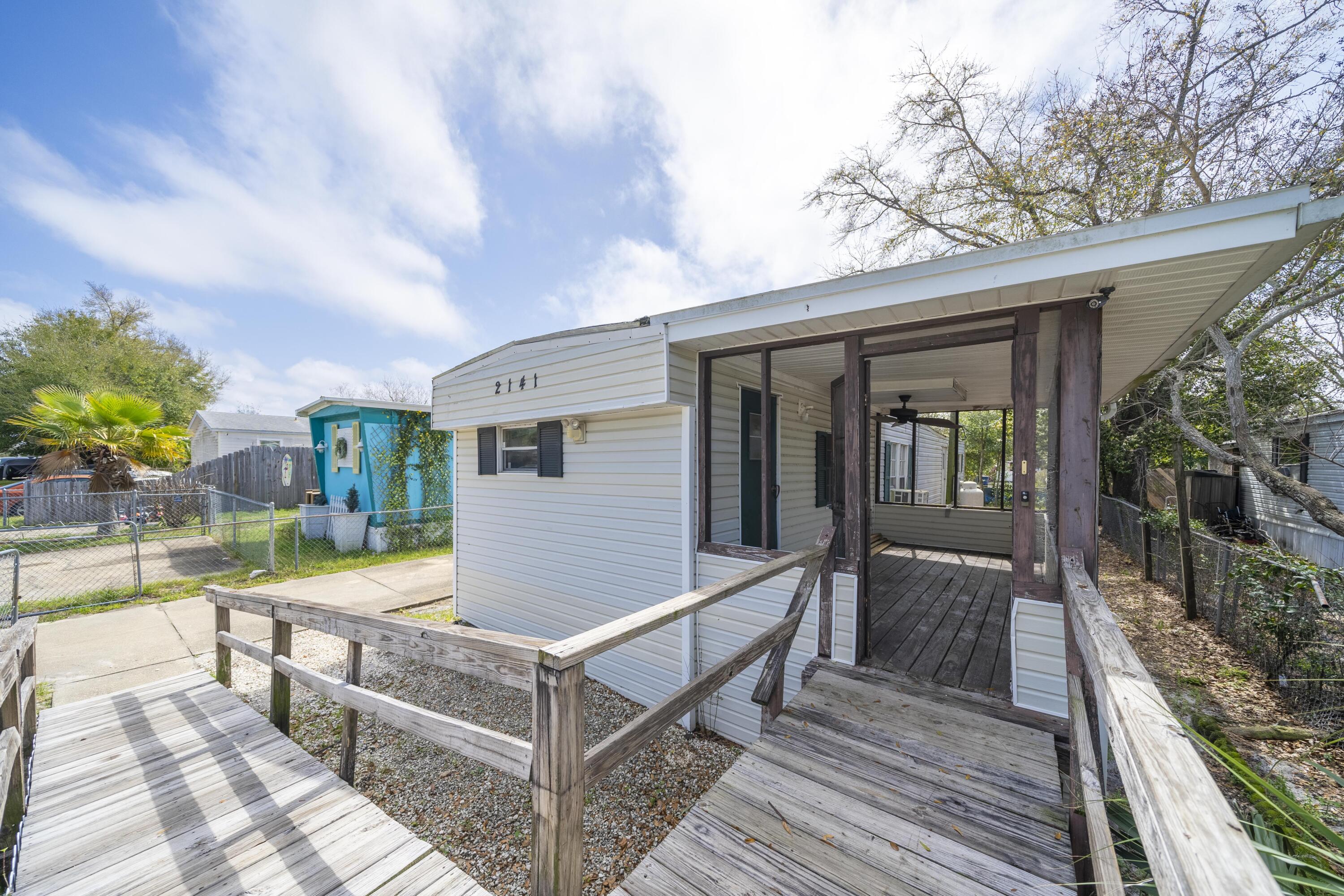 NO RECORDED SUBDIVISION - Residential