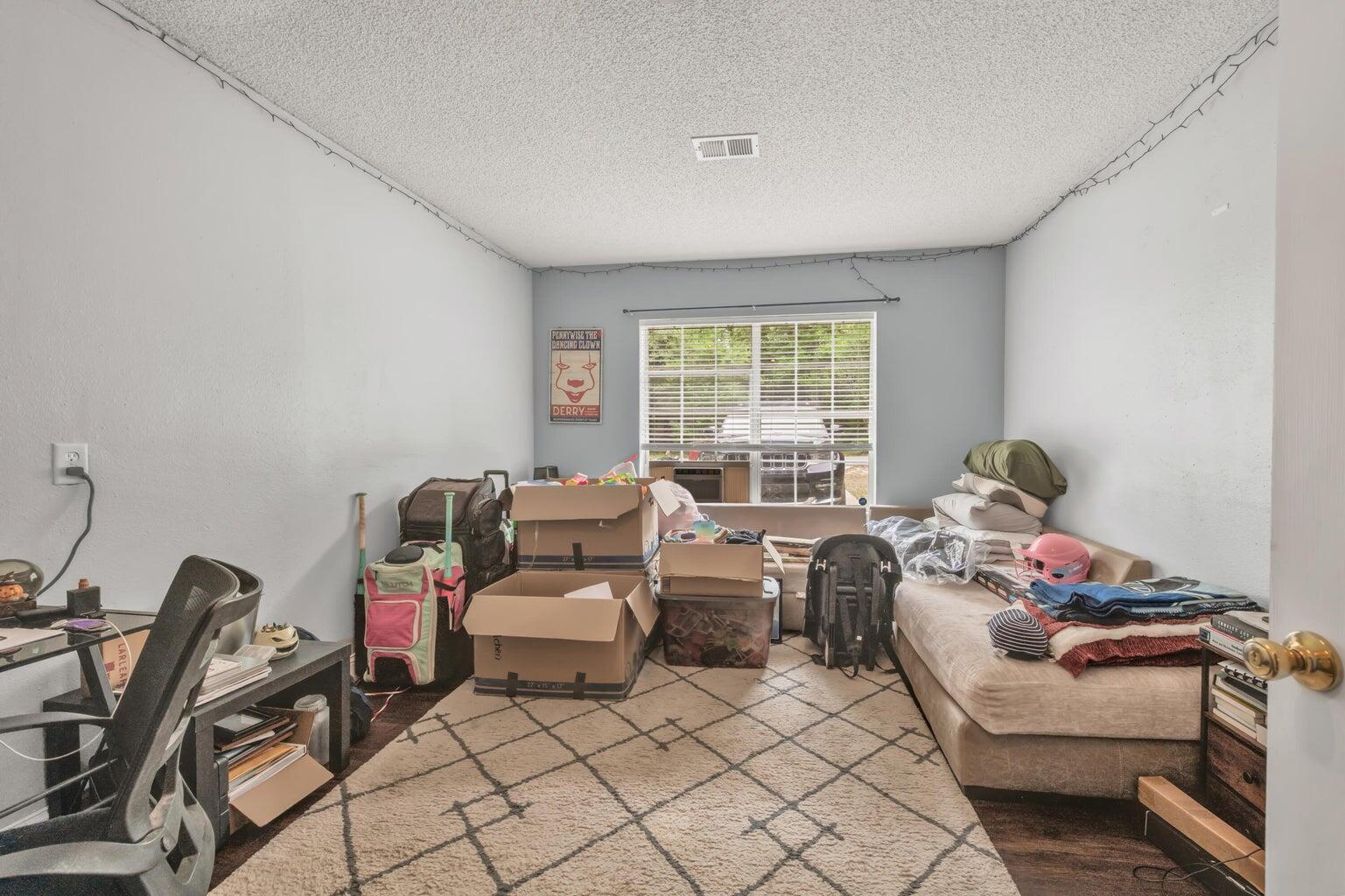 SKYLINE HEIGHTS - Residential Lease