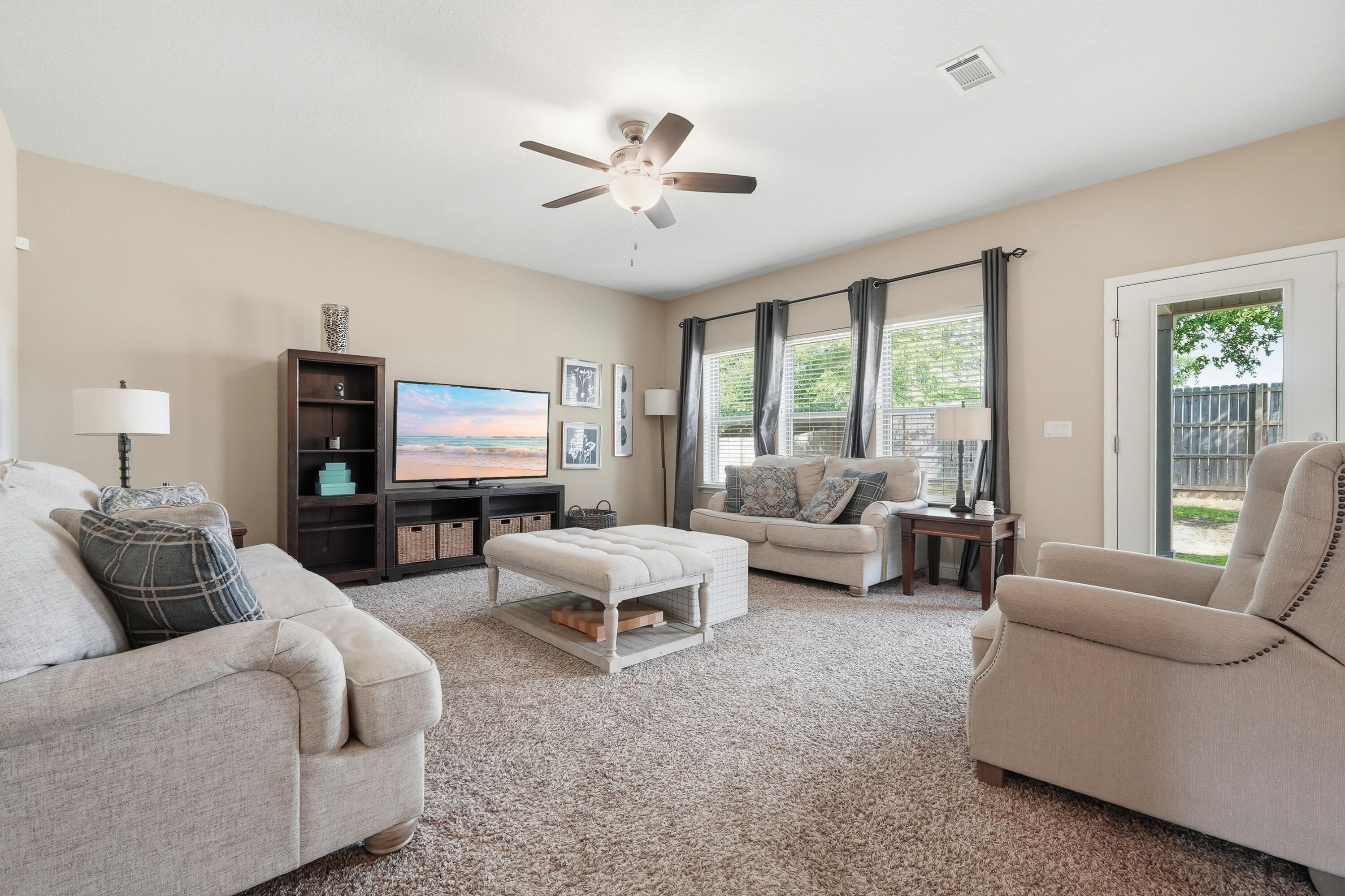 HOLLY HILLS - Residential
