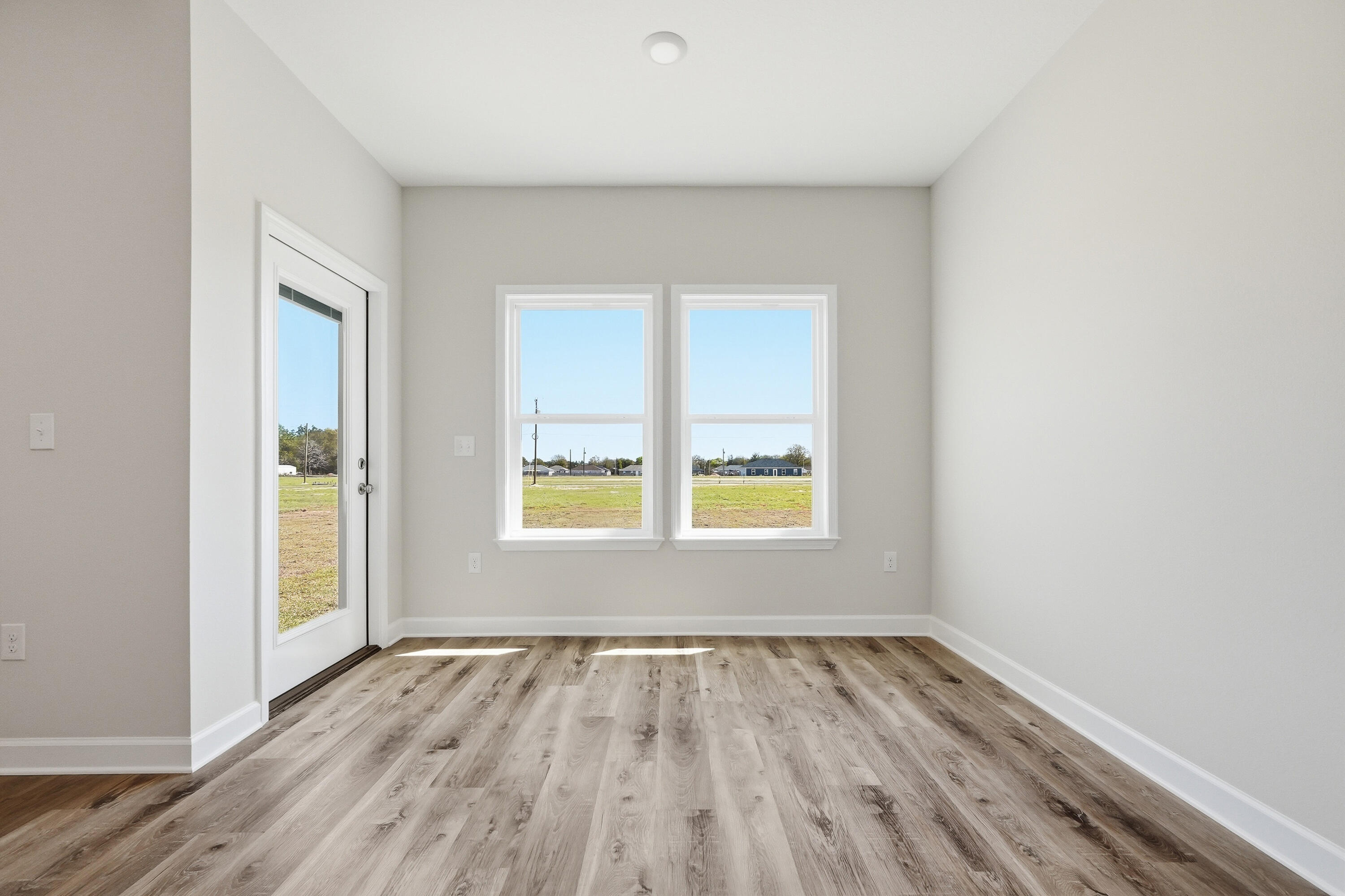 SOUTHERN CHARM - Residential