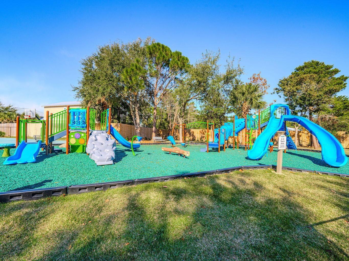 ARIEL DUNES II - Residential