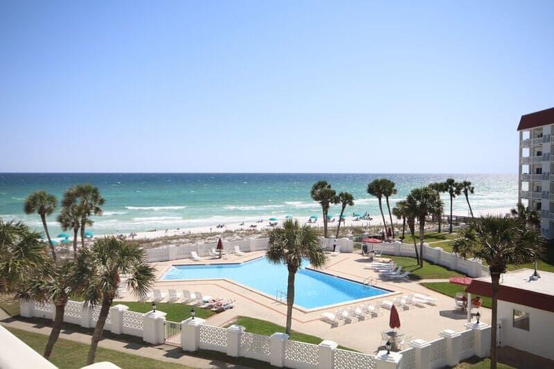 EL MATADOR CONDO - Residential