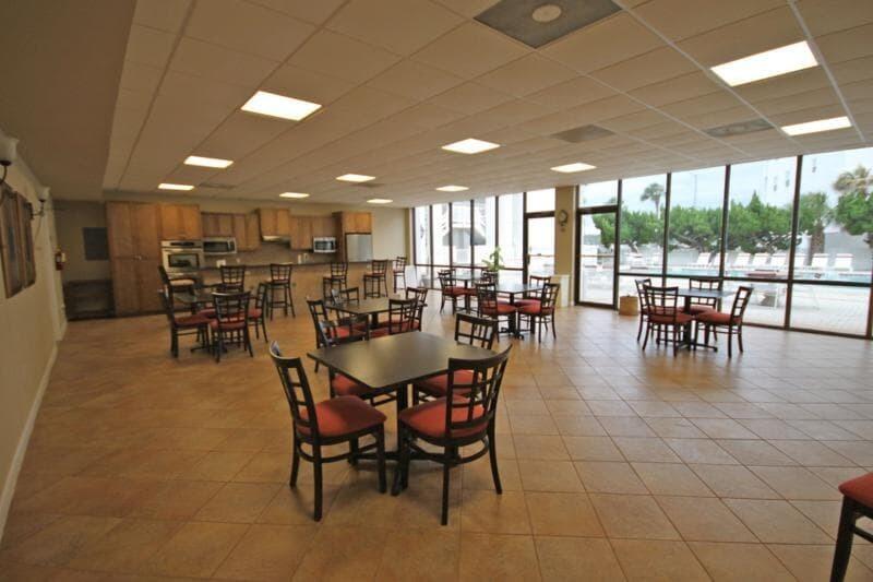 EL MATADOR CONDO - Residential