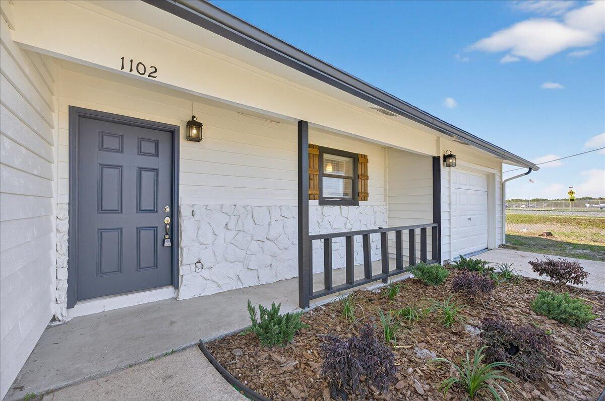 Welcome to this beautifully updated home in the heart of Old Destin, ideally located just minutes to the beach. 
Inside, you'll find a fully renovated interior featuring updated flooring, modern fixtures, and a clean, cohesive design throughout. The kitchen has been refreshed with quartz countertops, stainless steel appliances, and ample cabinet space, making it both functional and inviting. Step outside to enjoy the large backyard--perfect for relaxing, hosting, or adding a pool. The yard even has a pear tree. Whether you're looking for a primary residence, second home, or investment opportunity, this property checks all the boxes with its location, updates, and layout. Don't miss the opportunity to own a move-in ready home just minutes from Destin's beaches, dining, and shopping.