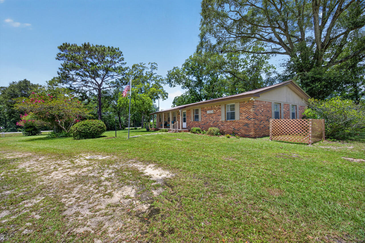 NO RECORDED SUBDIVISION - Residential