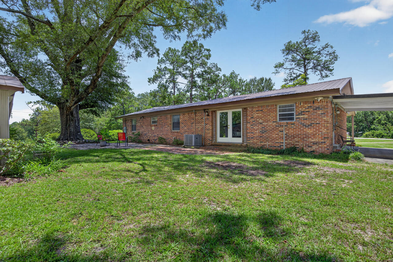 NO RECORDED SUBDIVISION - Residential