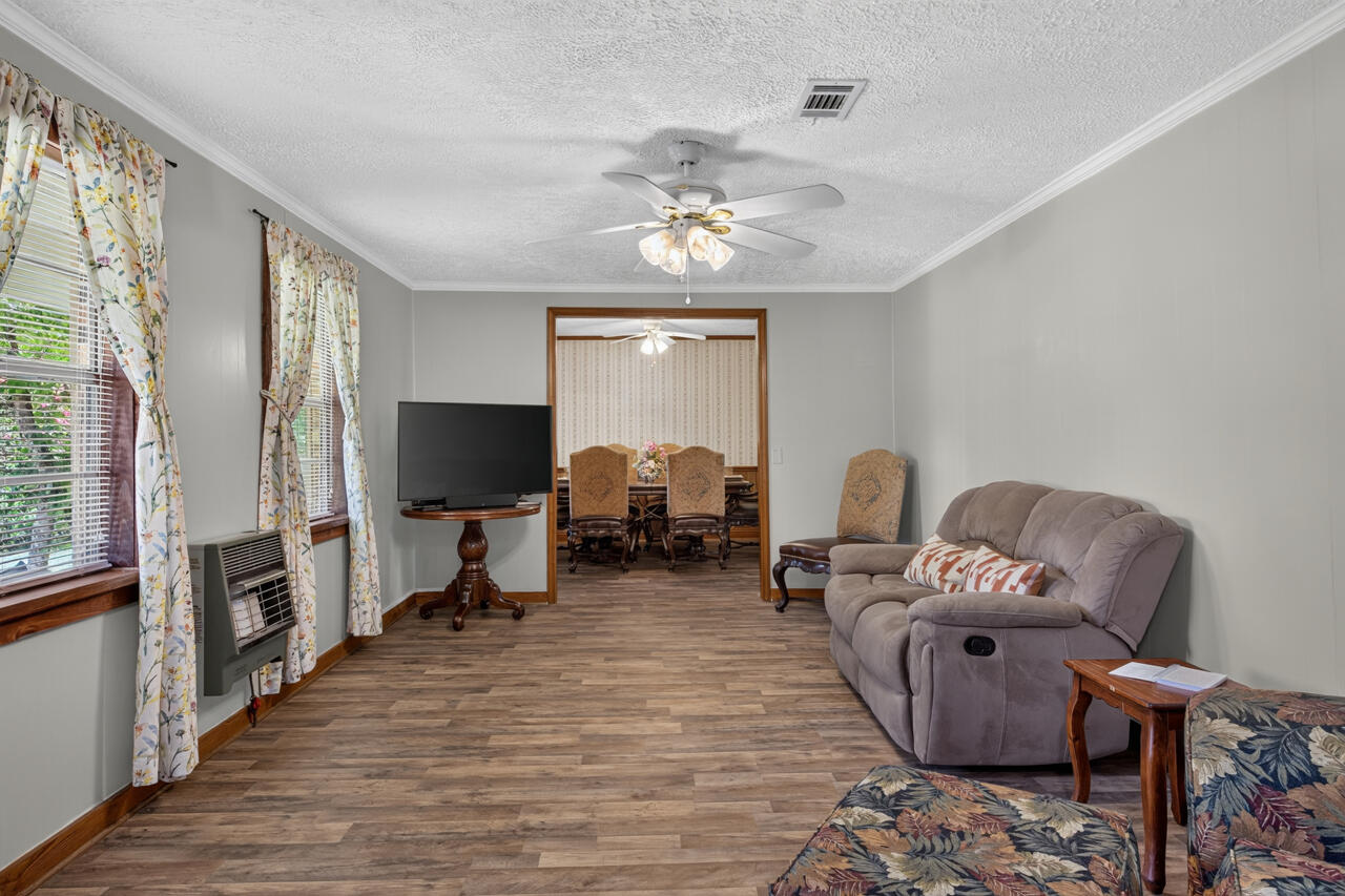 NO RECORDED SUBDIVISION - Residential