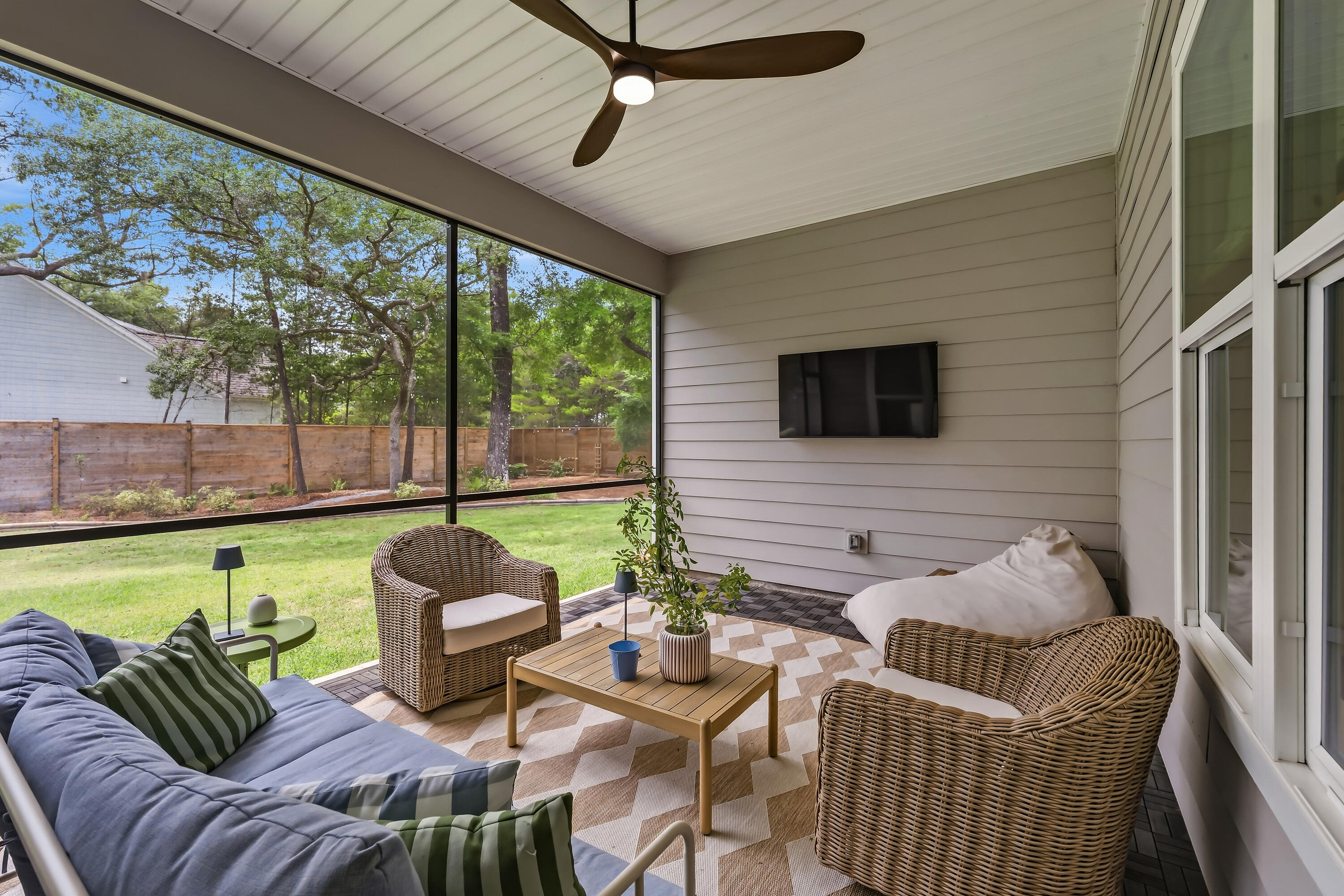 MAGNOLIA BAY ESTATES - Residential