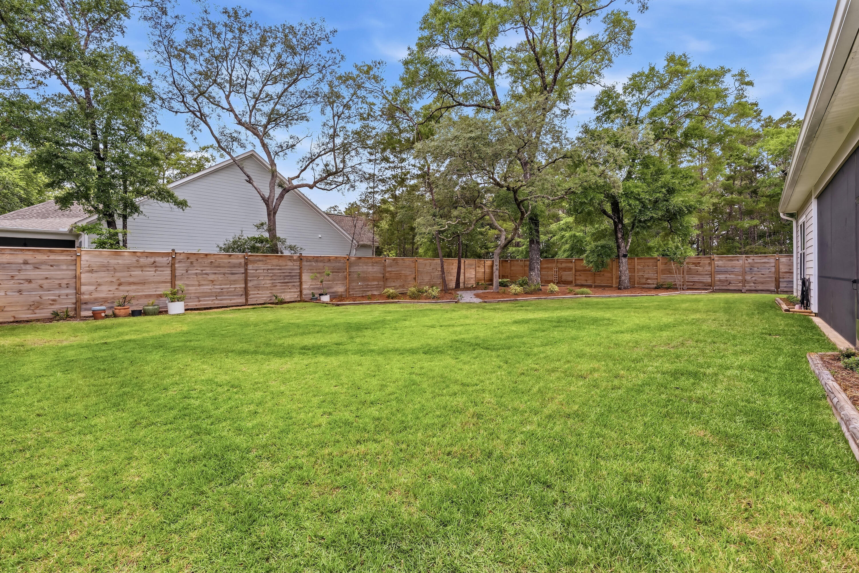 MAGNOLIA BAY ESTATES - Residential