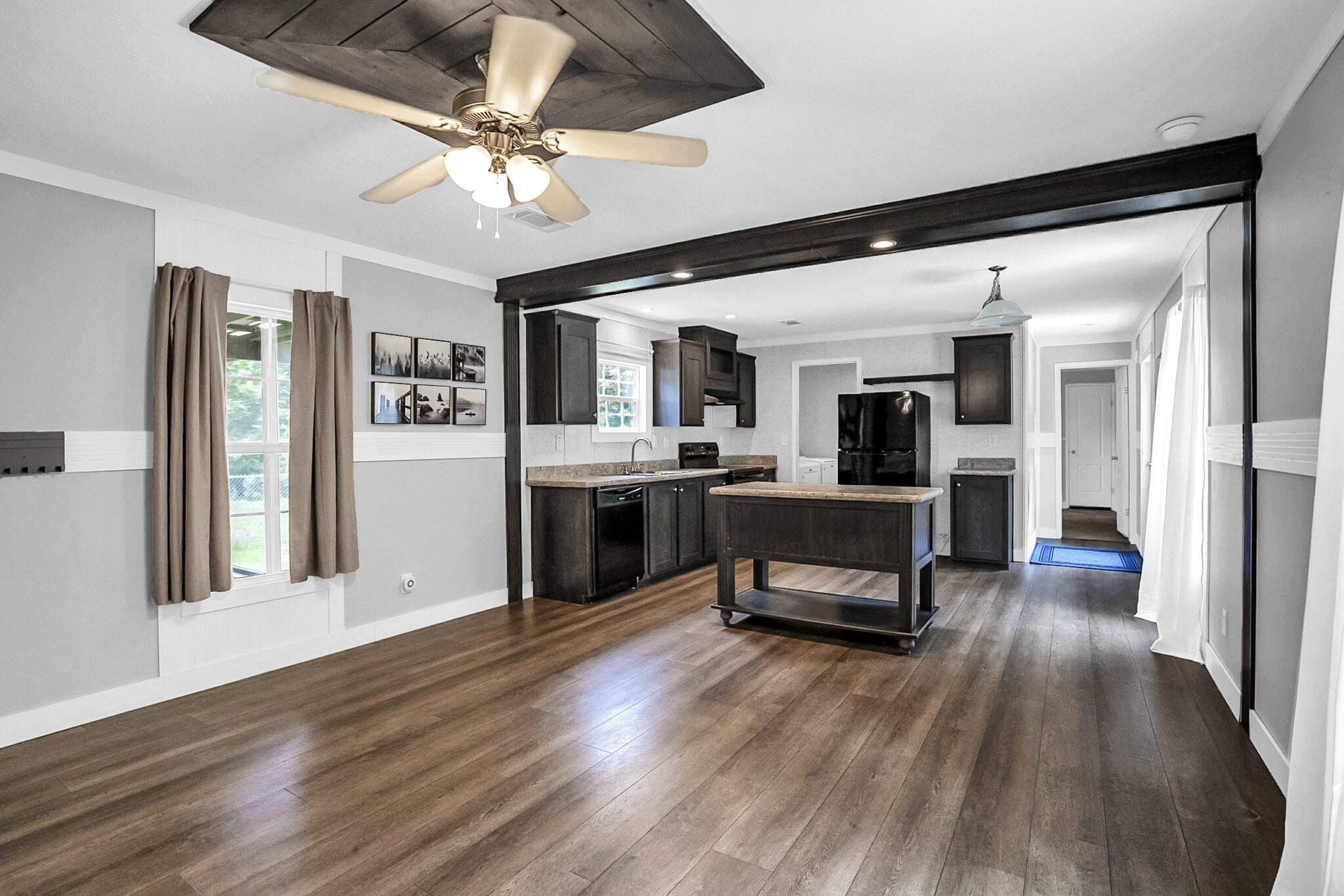MAGNOLIA BAYE - Residential