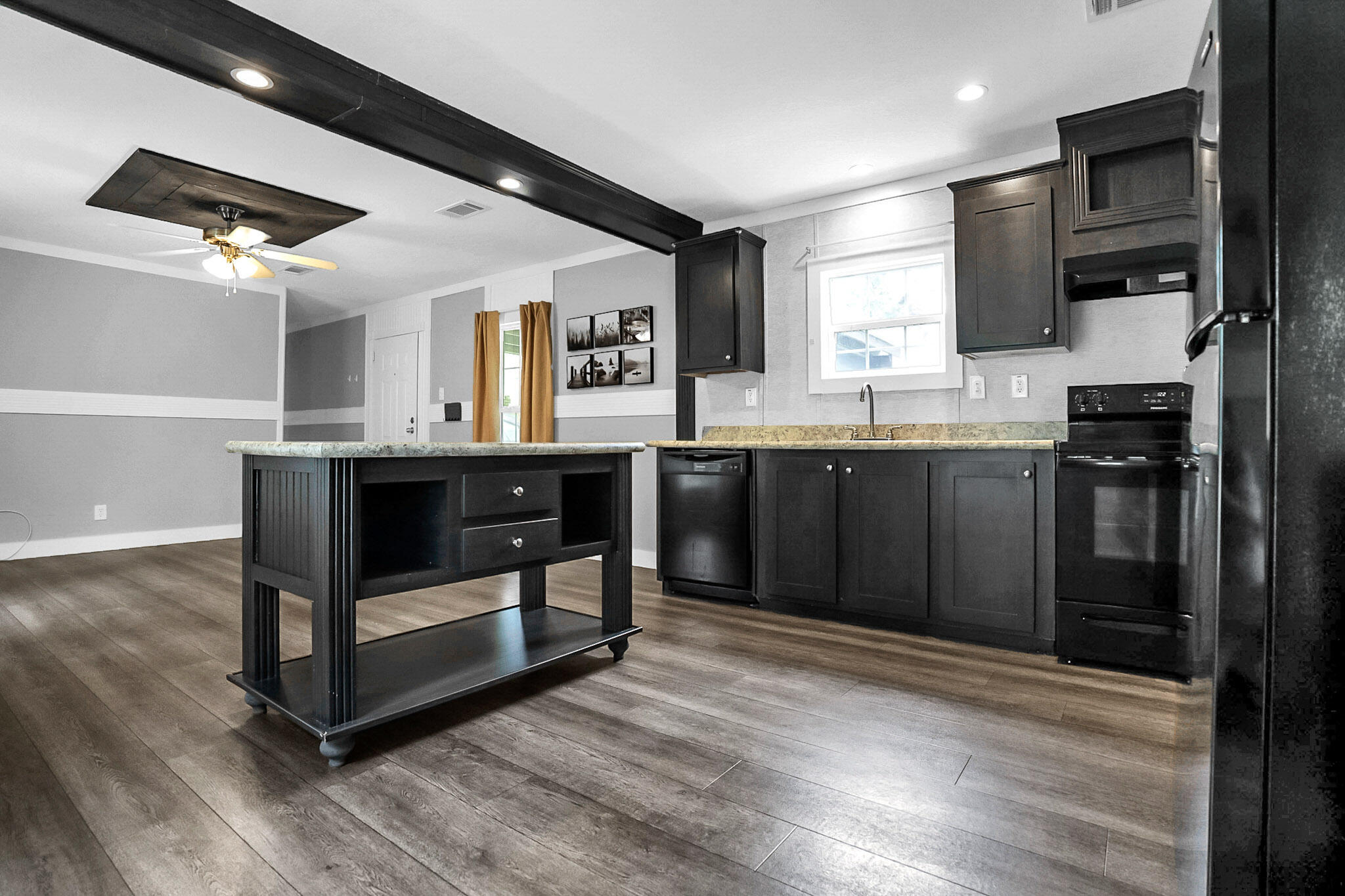 MAGNOLIA BAYE - Residential
