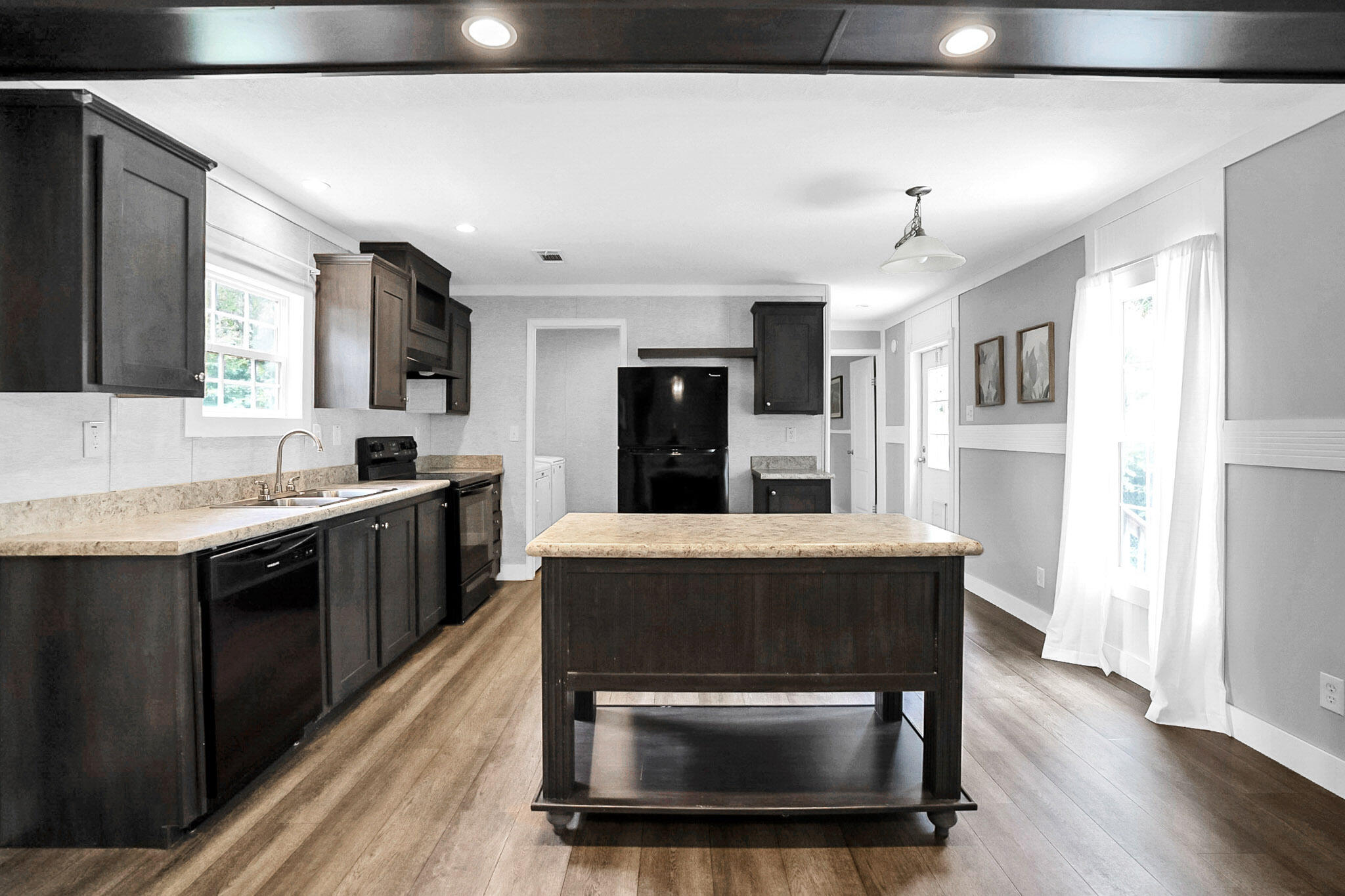 MAGNOLIA BAYE - Residential