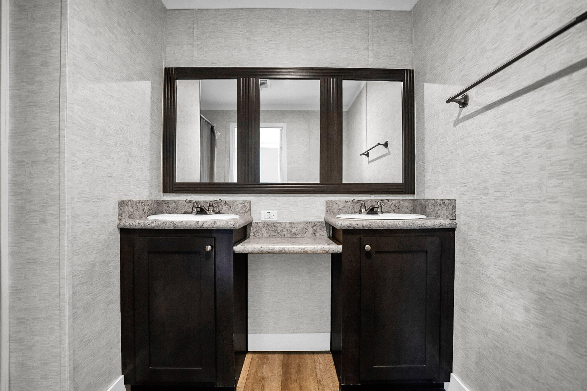 MAGNOLIA BAYE - Residential