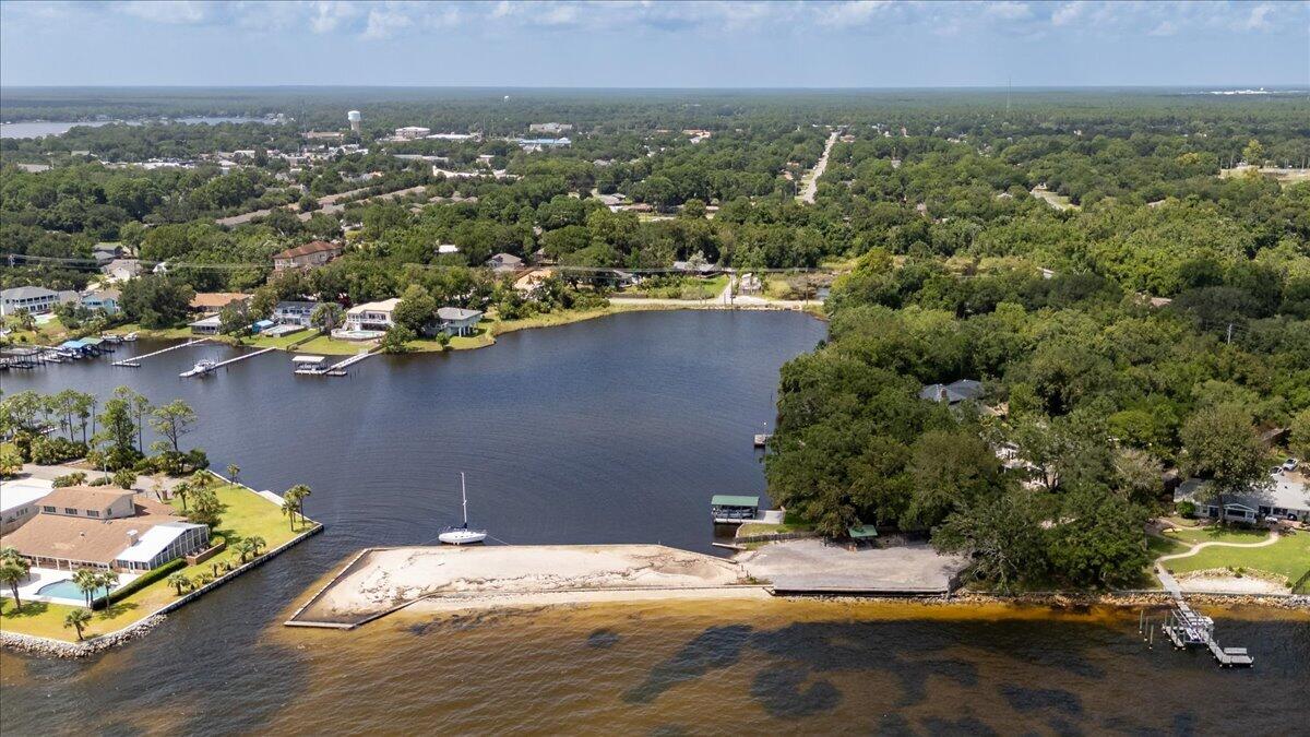 LAKE POINTE - Residential
