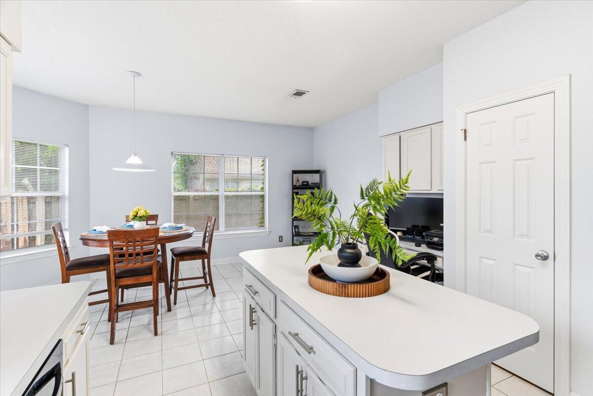 LAKE POINTE - Residential