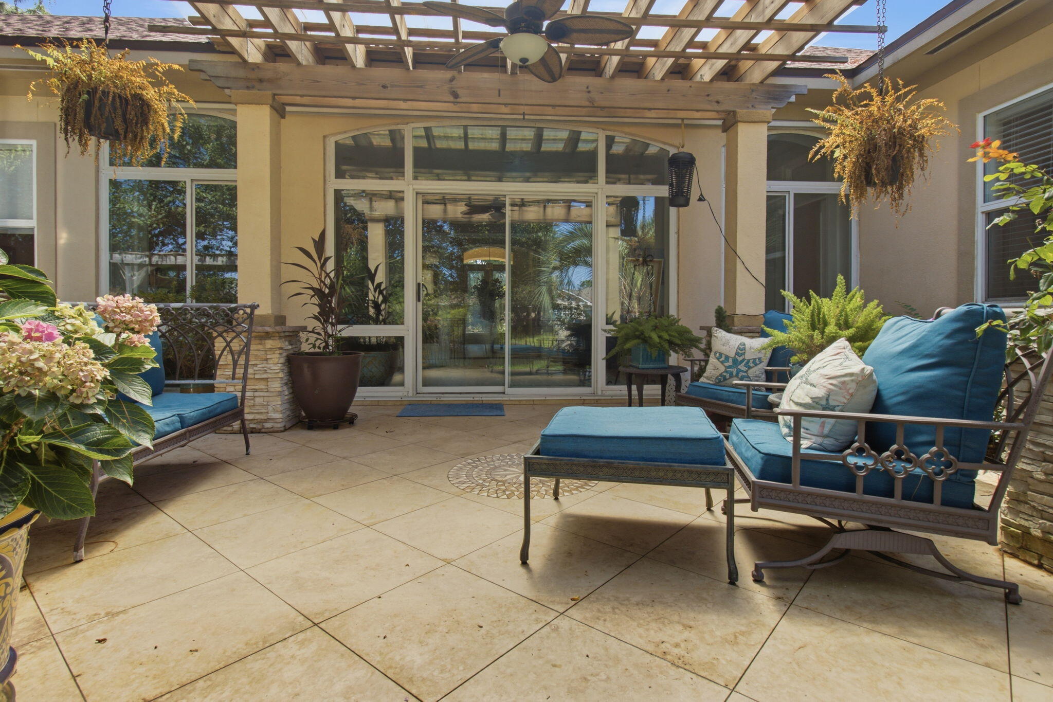 Emerald Lakes - Residential