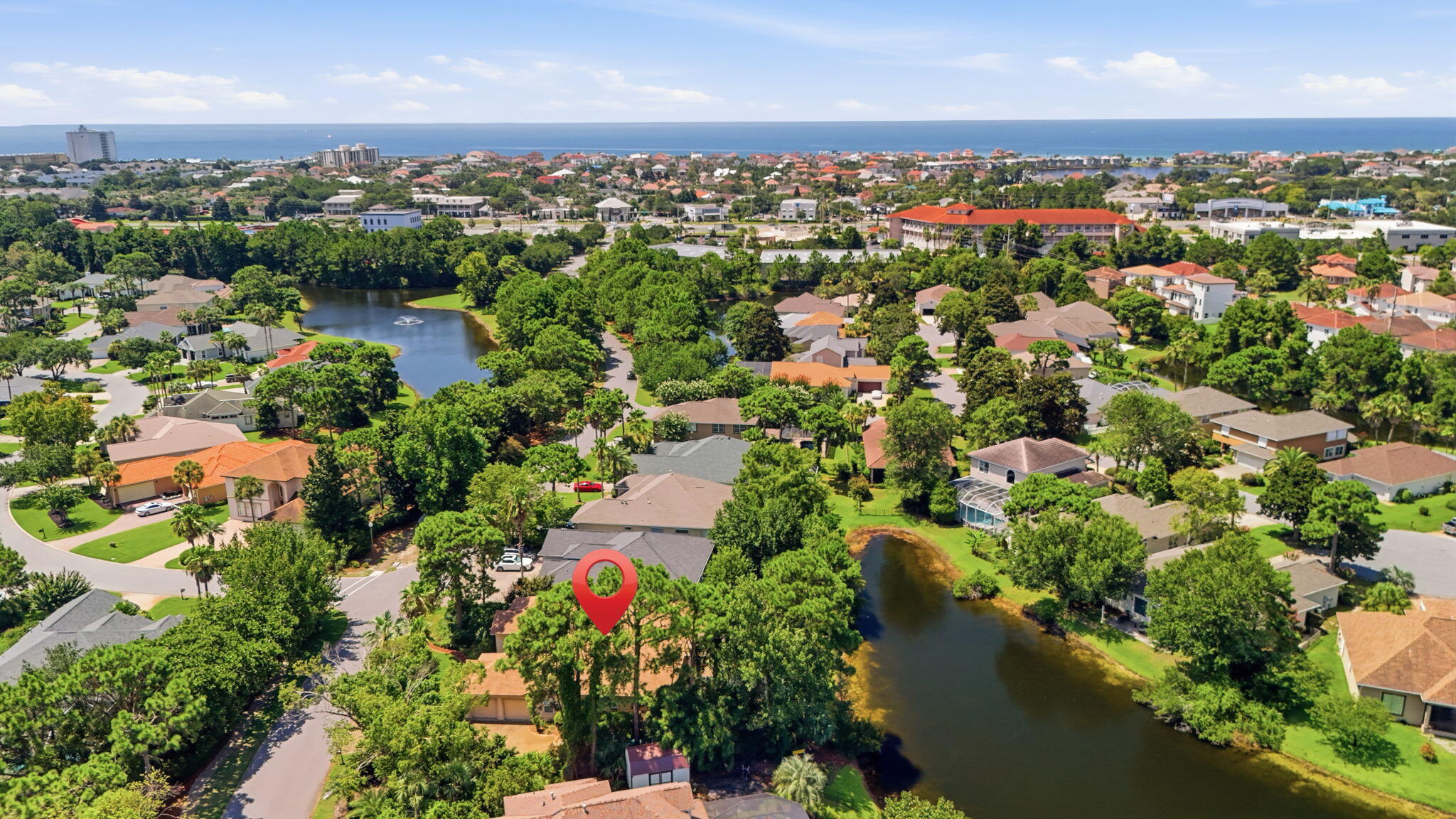Emerald Lakes - Residential