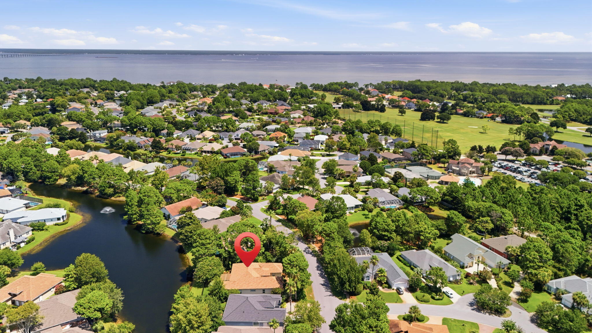 Emerald Lakes - Residential