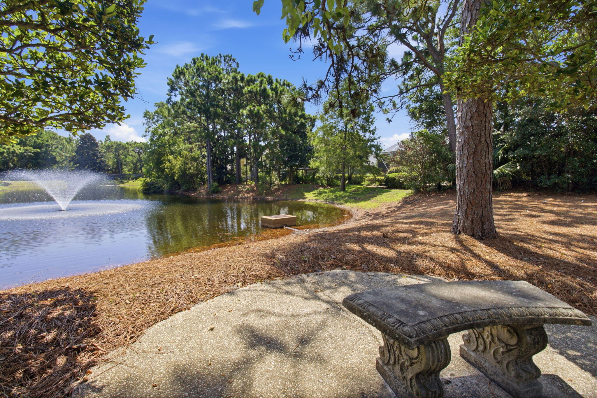 Emerald Lakes - Residential