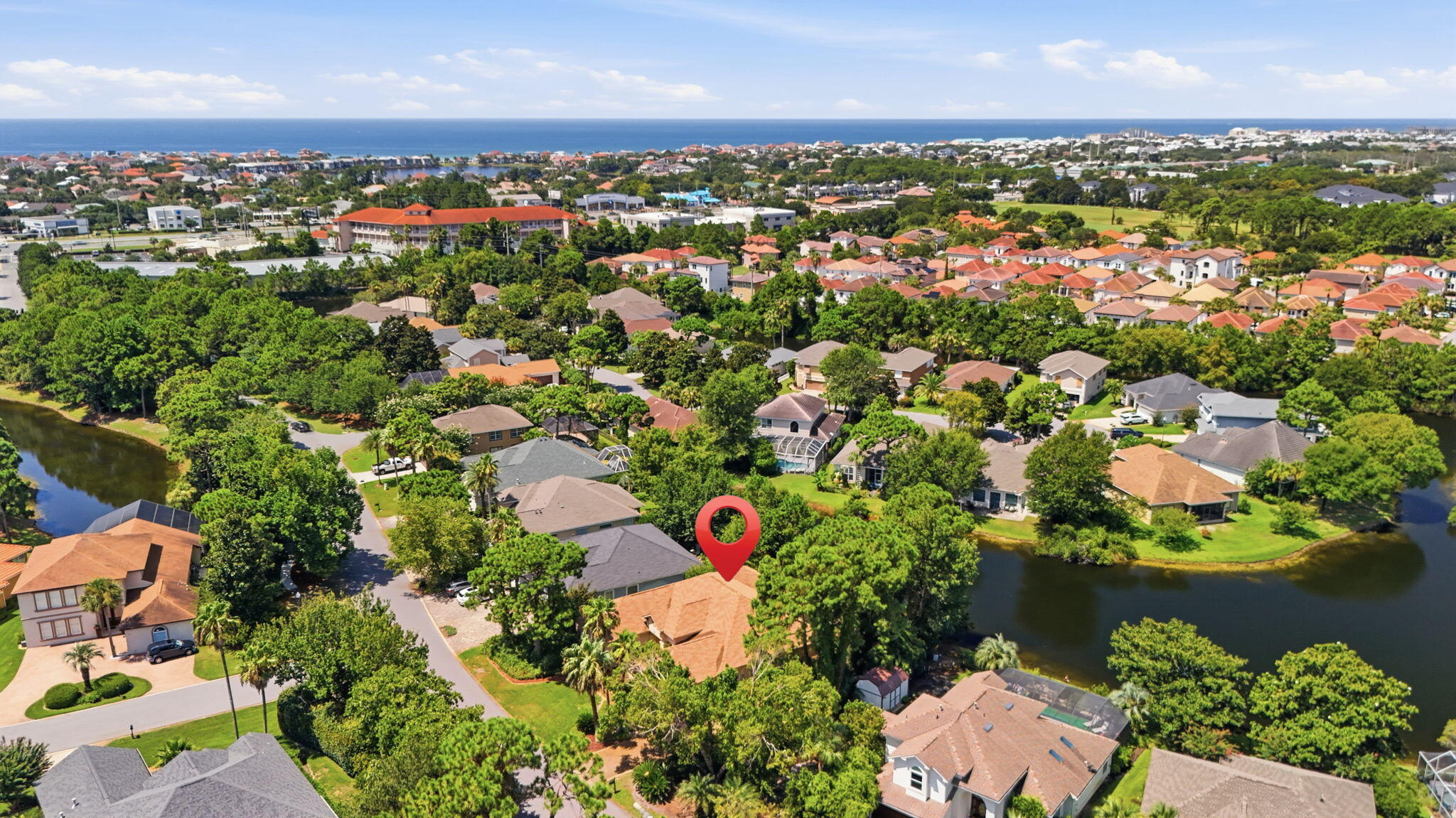 Emerald Lakes - Residential