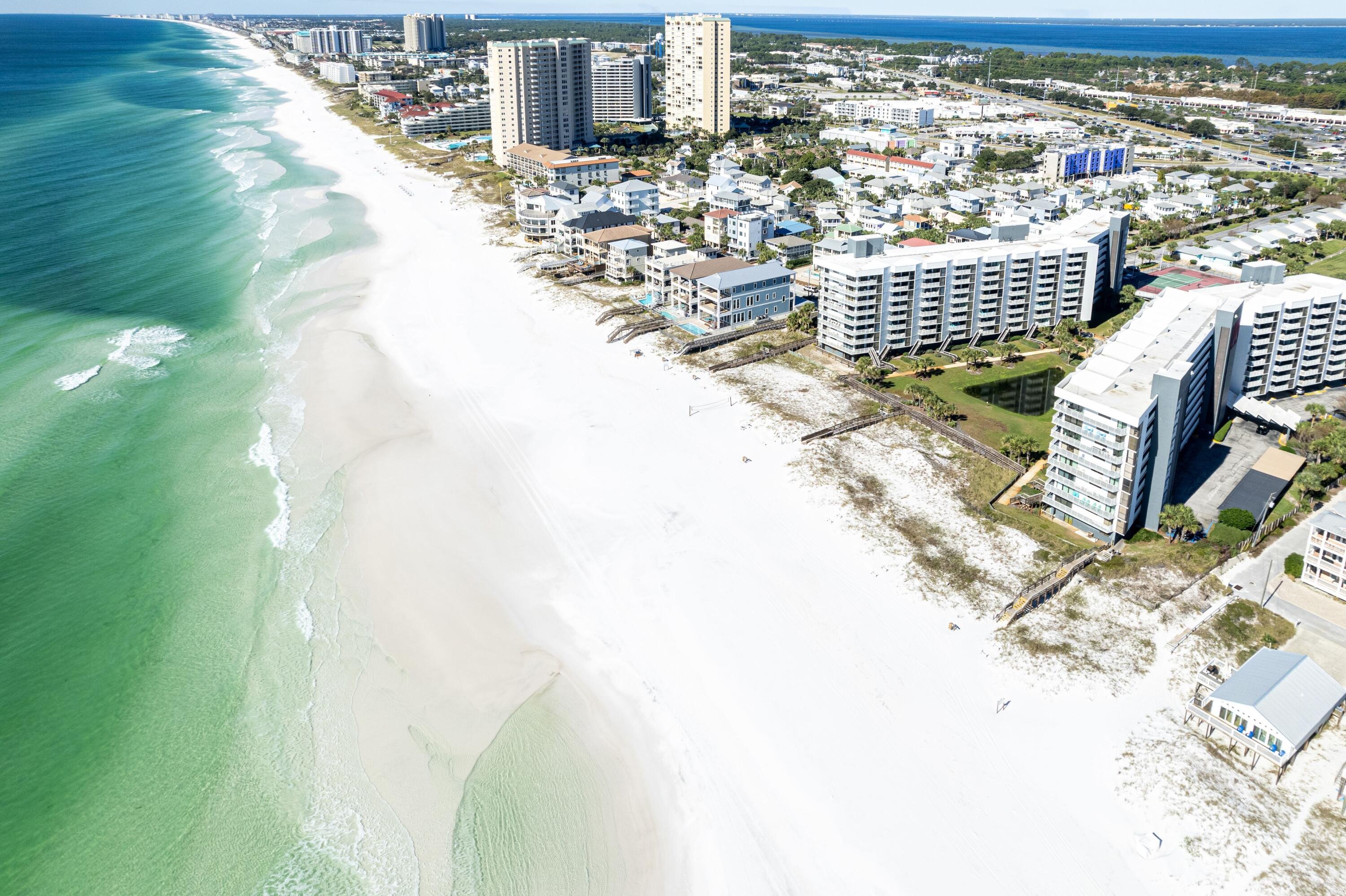 Mainsail Condo Ph Iv - Residential