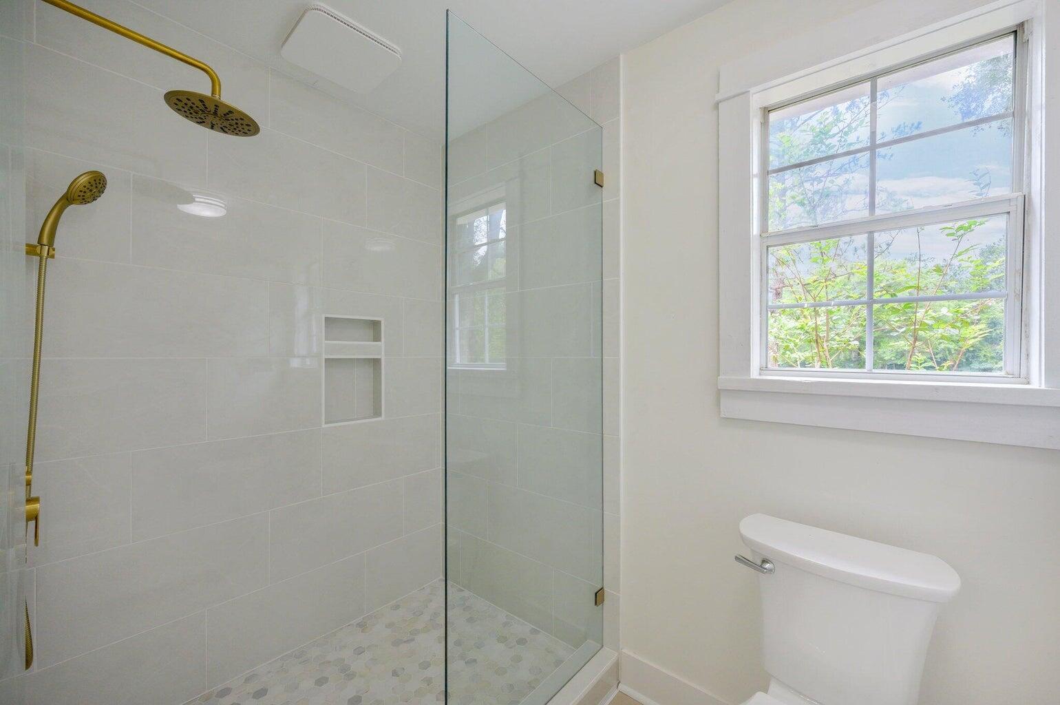 LAUREL HILL - Residential