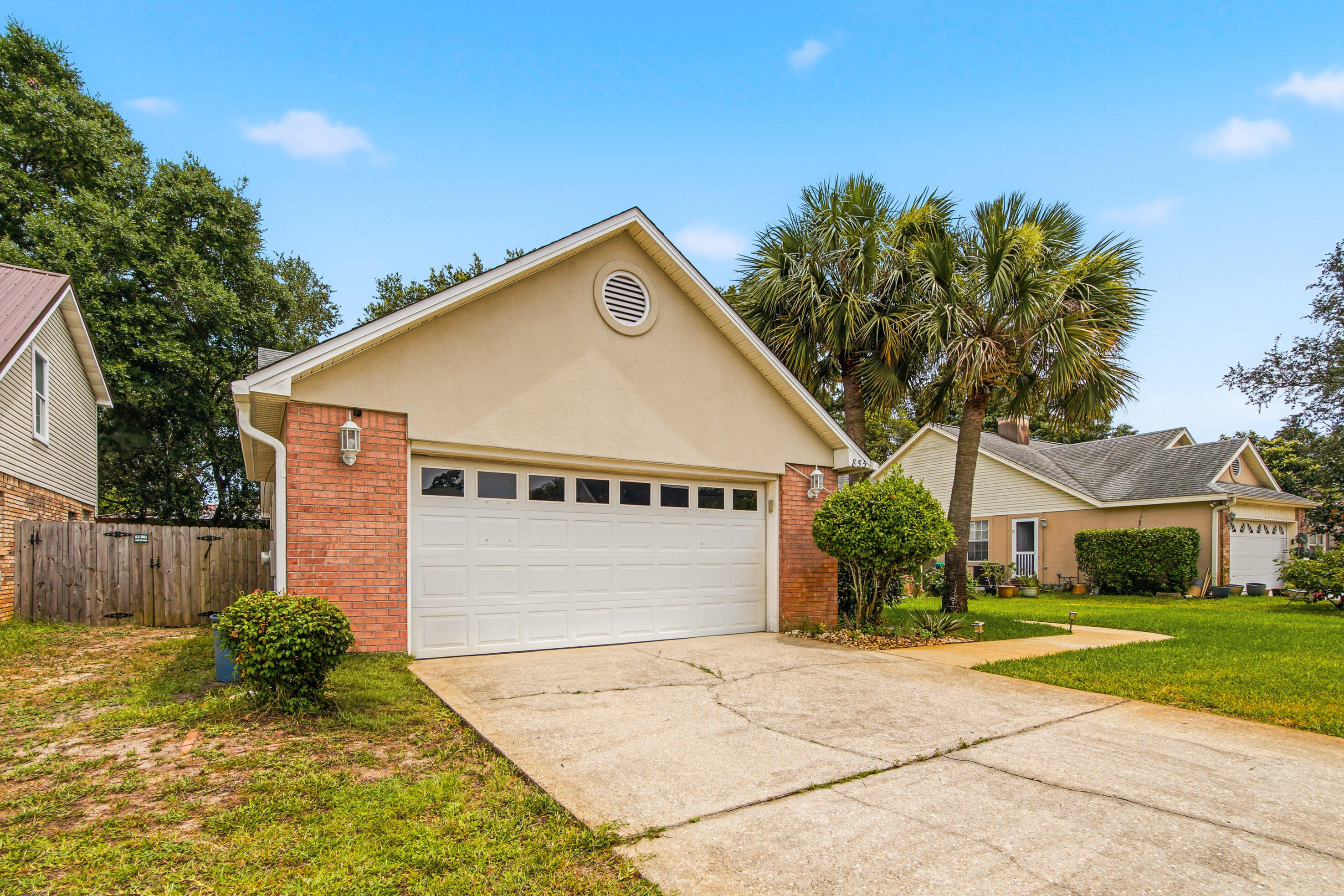 SHALIMAR COMMONS - Residential Lease