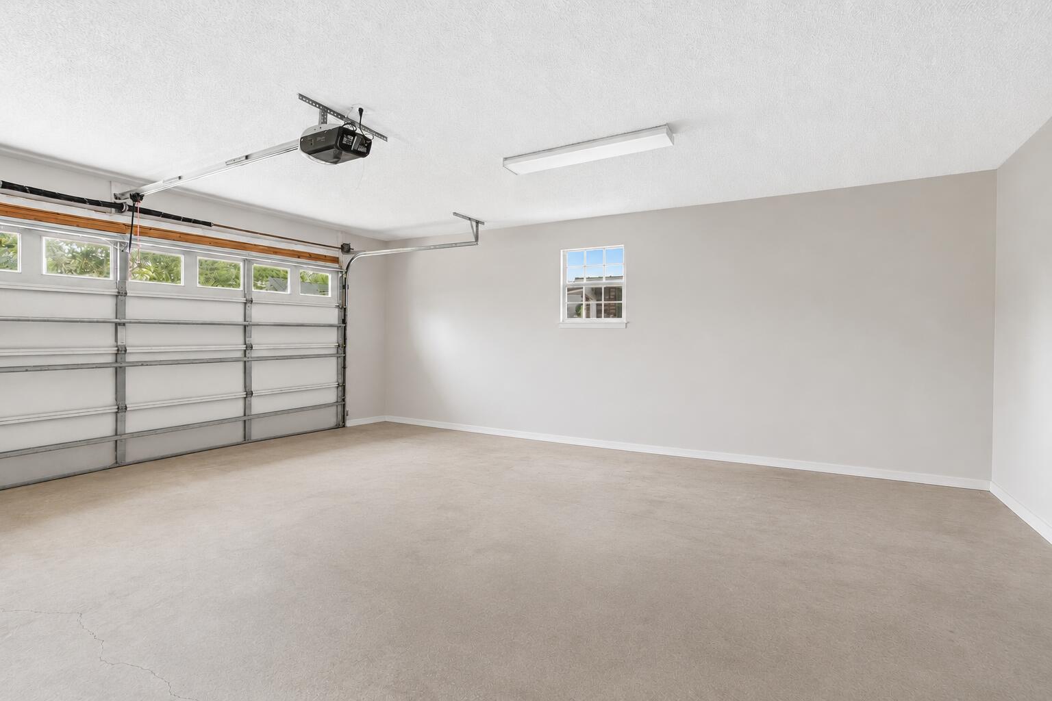 SHALIMAR COMMONS - Residential Lease